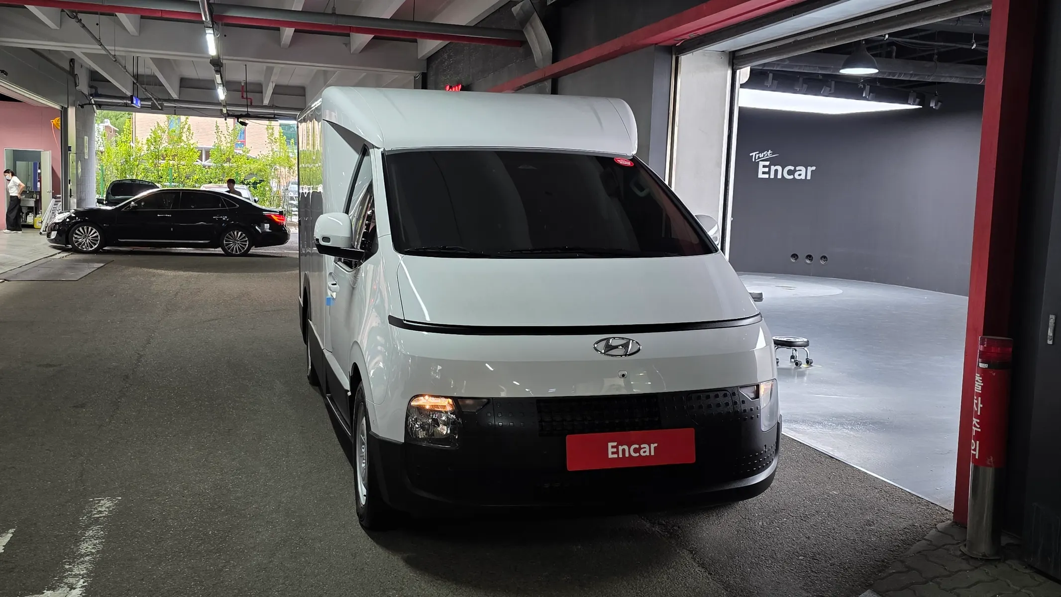 Hyundai ST1 2024 2/5
