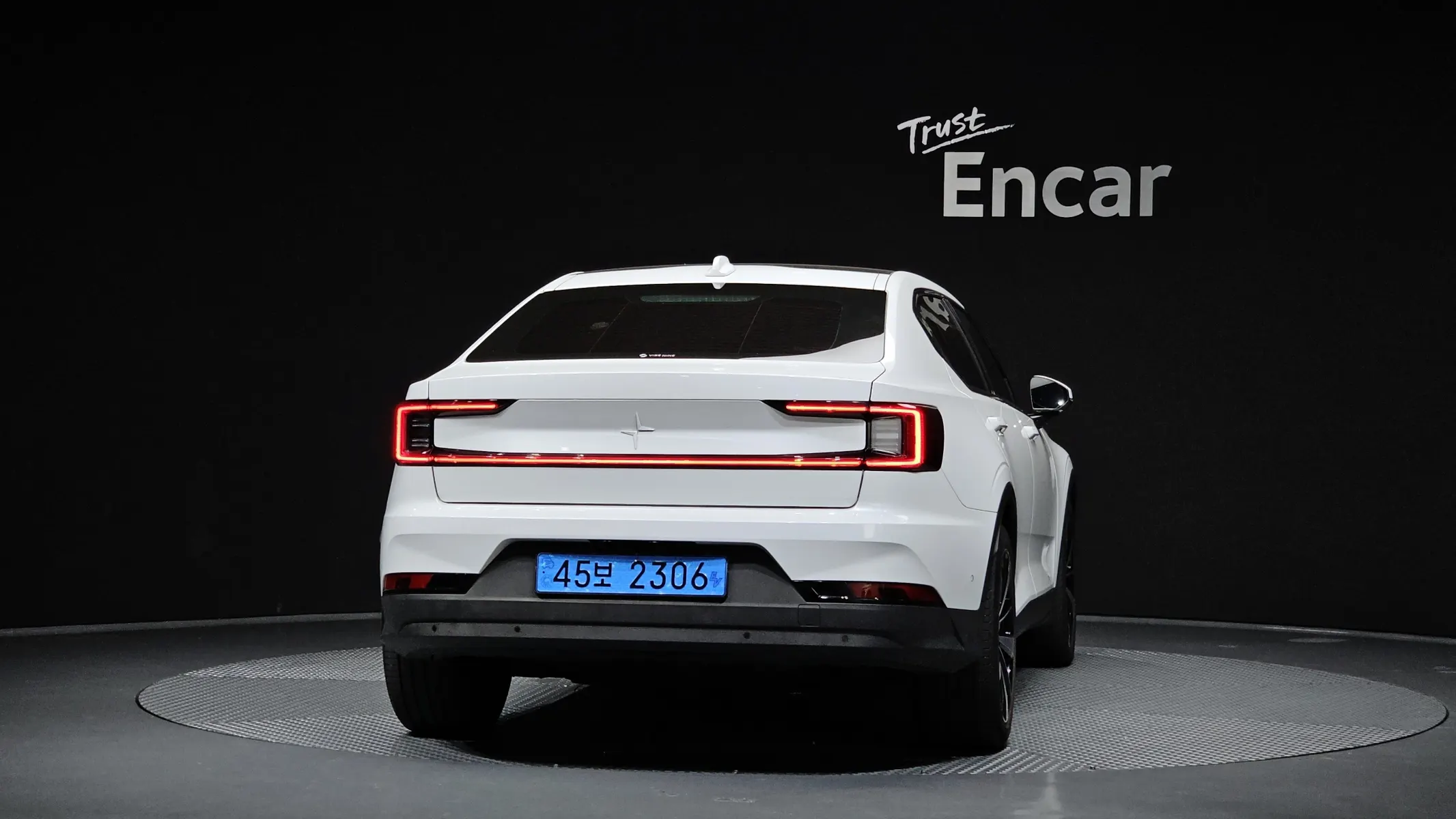 Polestar 2 2022 3/5