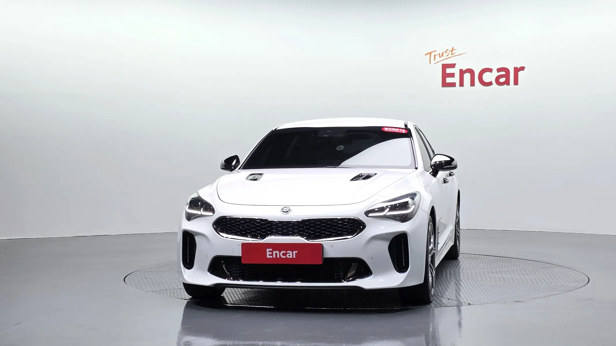 Kia Stinger 2.0 AWD 2020 2/5