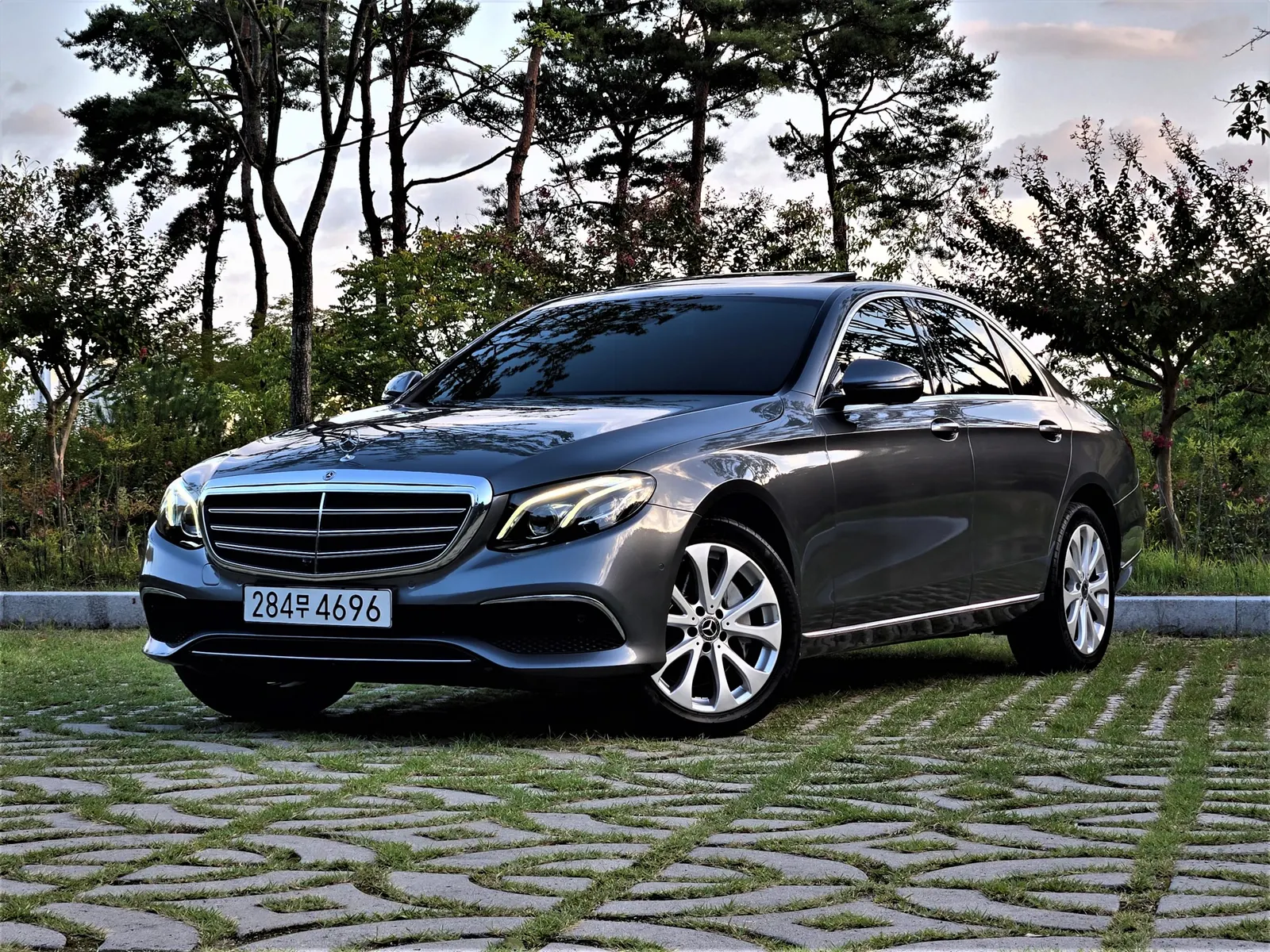 Mercedes-Benz E-Class W213 E300 4MATIC 2017 2/21