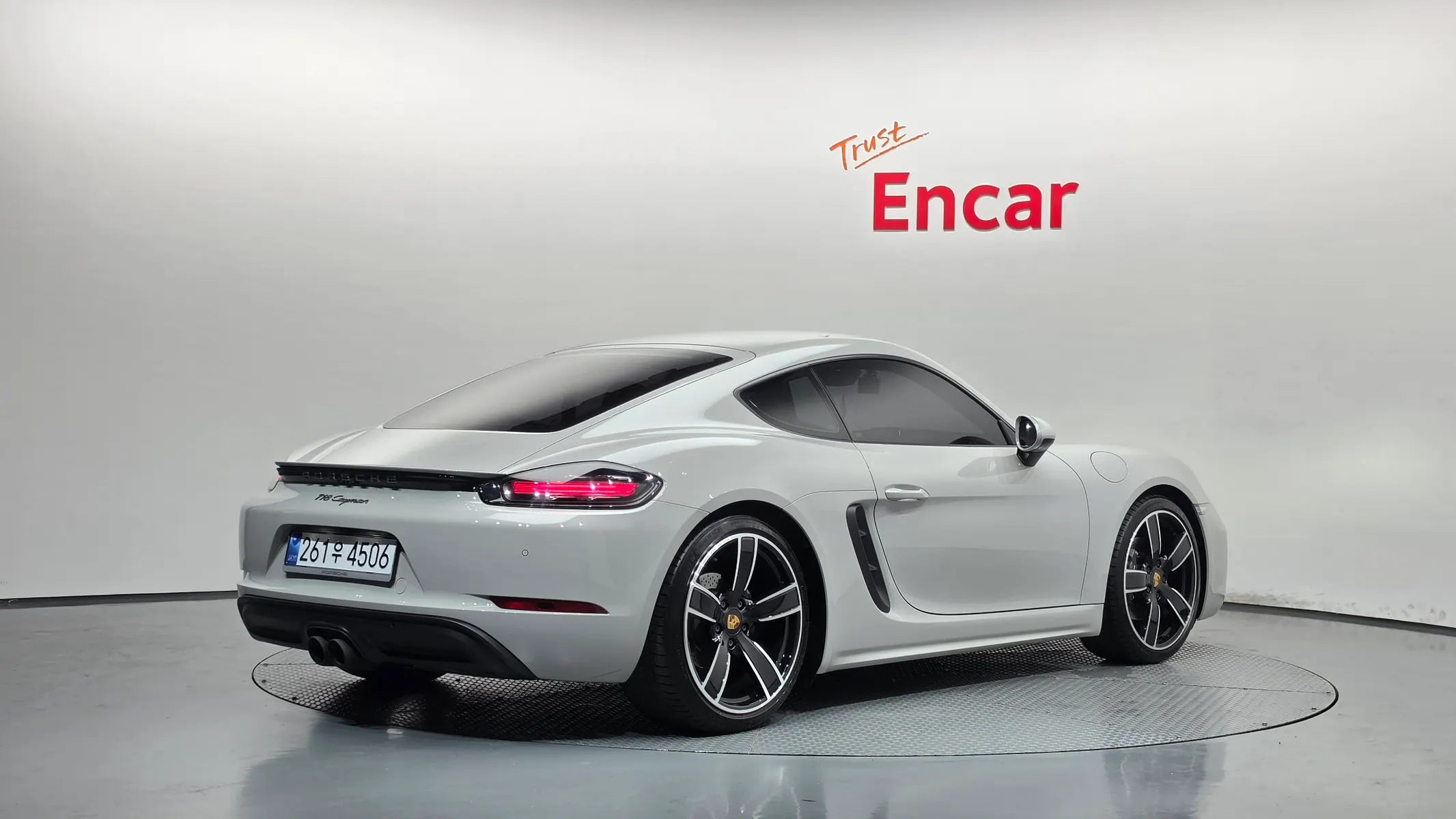 Porsche 718 2.0 2021 2/28
