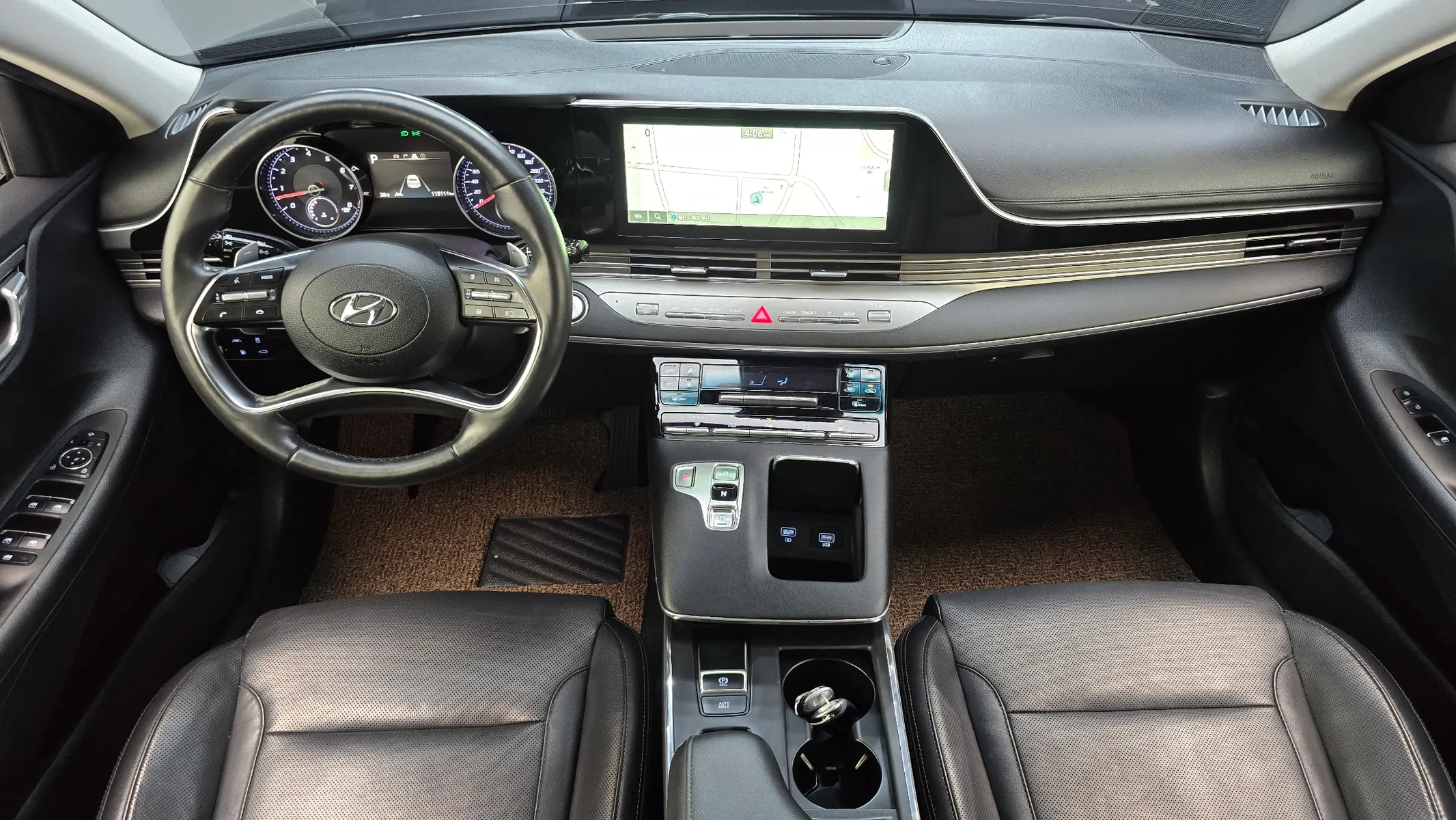 Hyundai IG 3.0 LPi () 2019 4/5