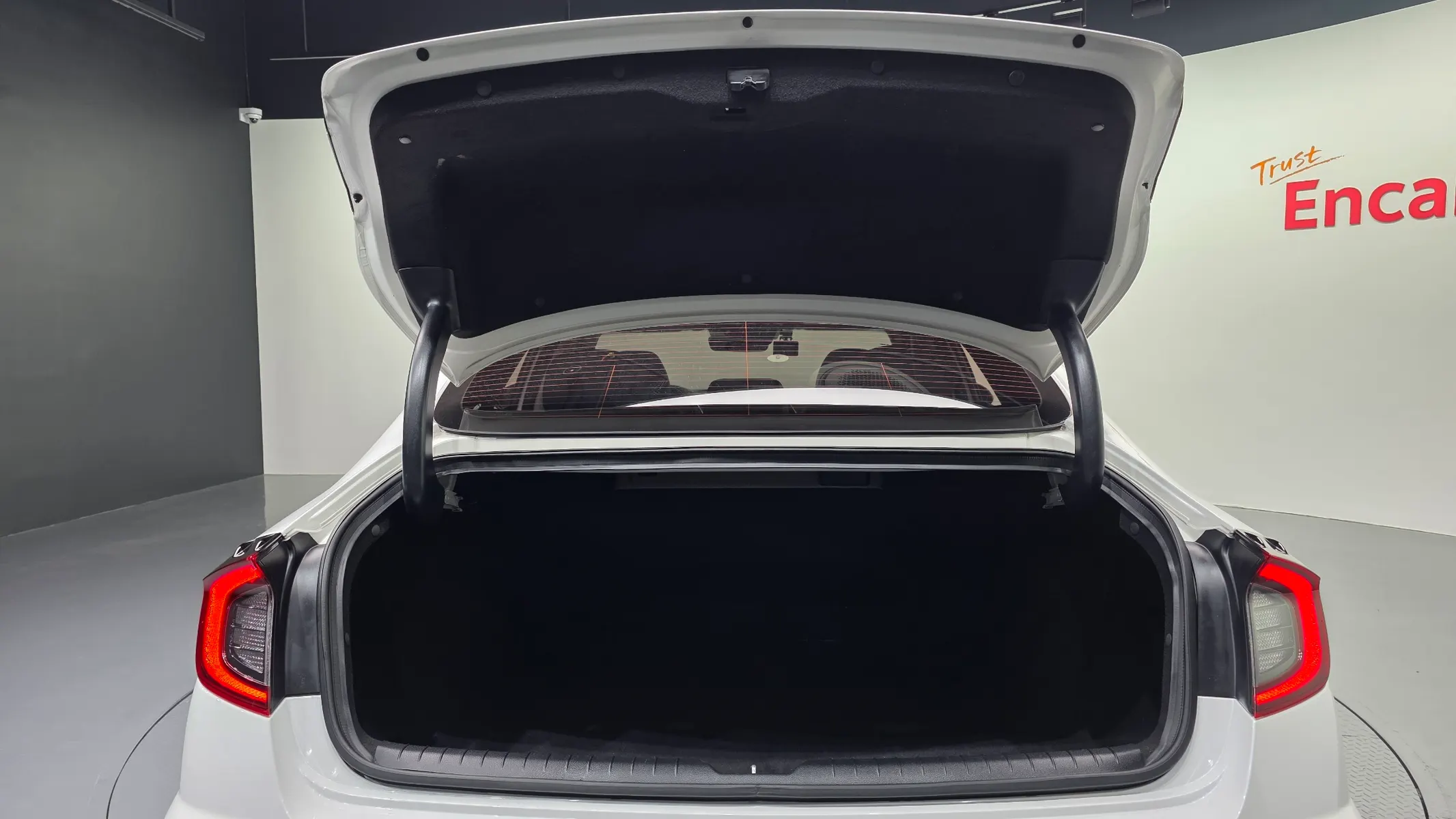 Hyundai (DN8) 2.0 2019 32/33