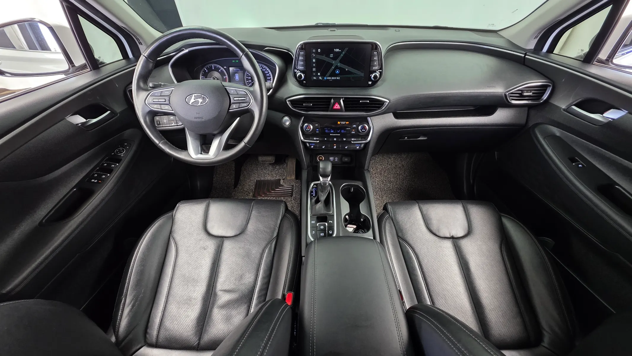 Hyundai TM 2.0 2WD 2019 4/5