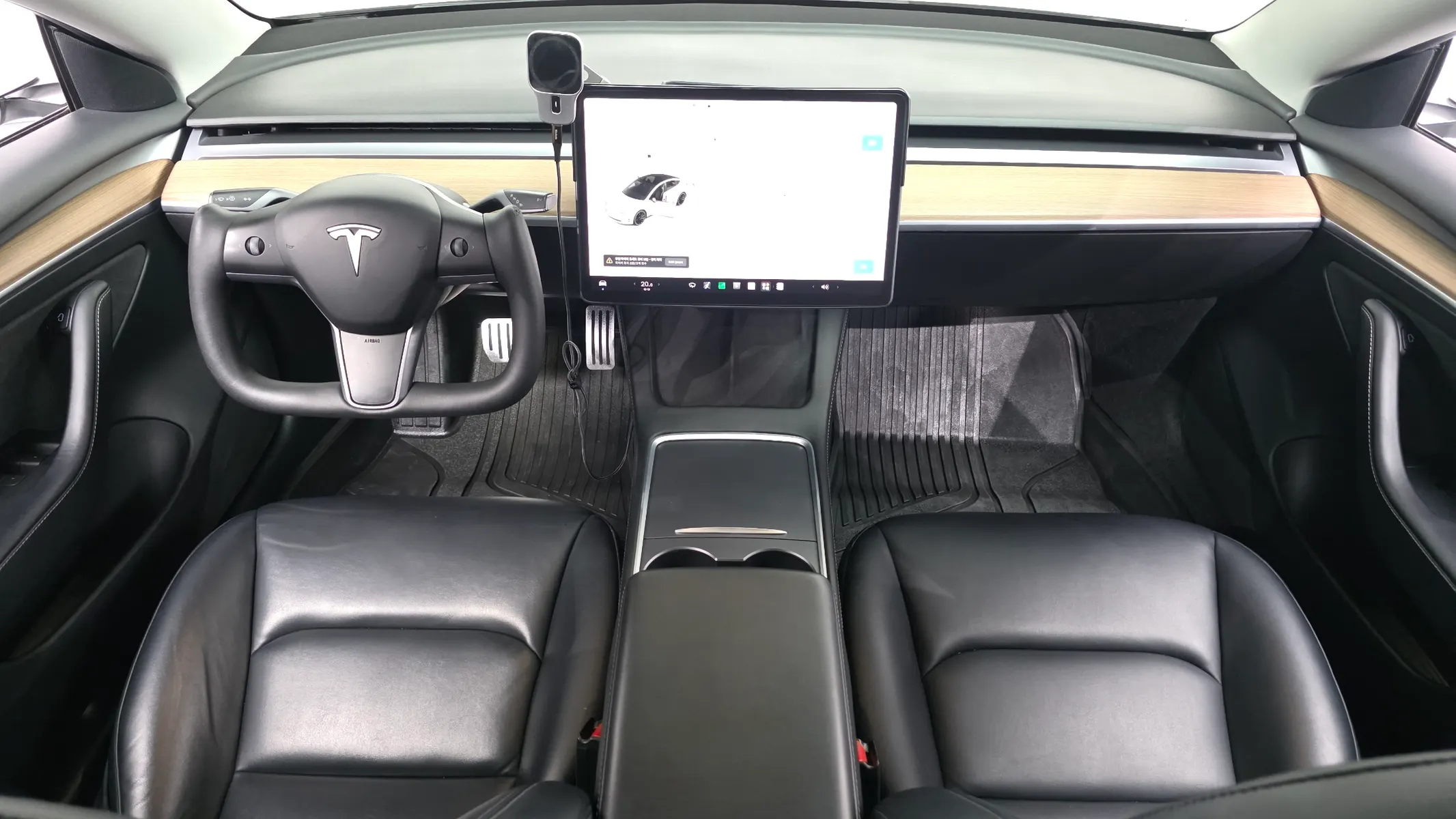 Tesla 3 AWD 2021 4/5