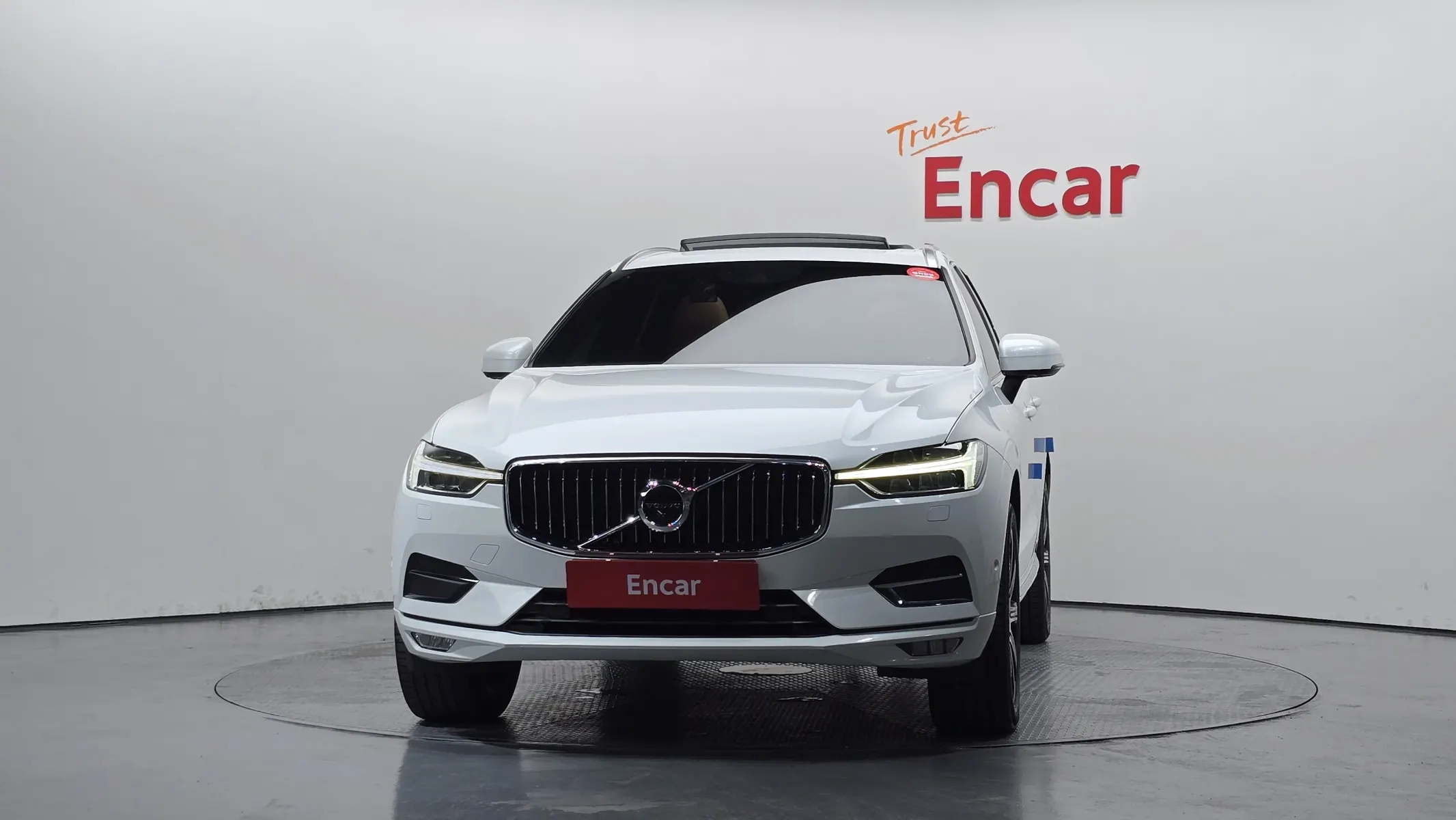 Volvo XC60 2 D5 2018 2/5