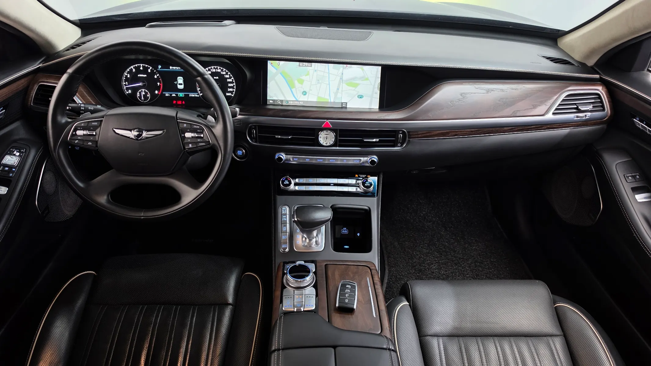 Genesis G90 3.8 AWD 2020 4/5