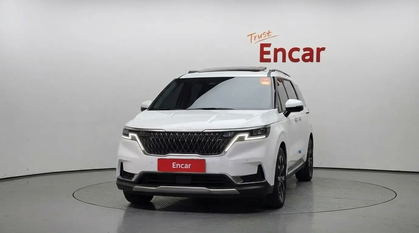 Kia Carnival 9 2023 2/5