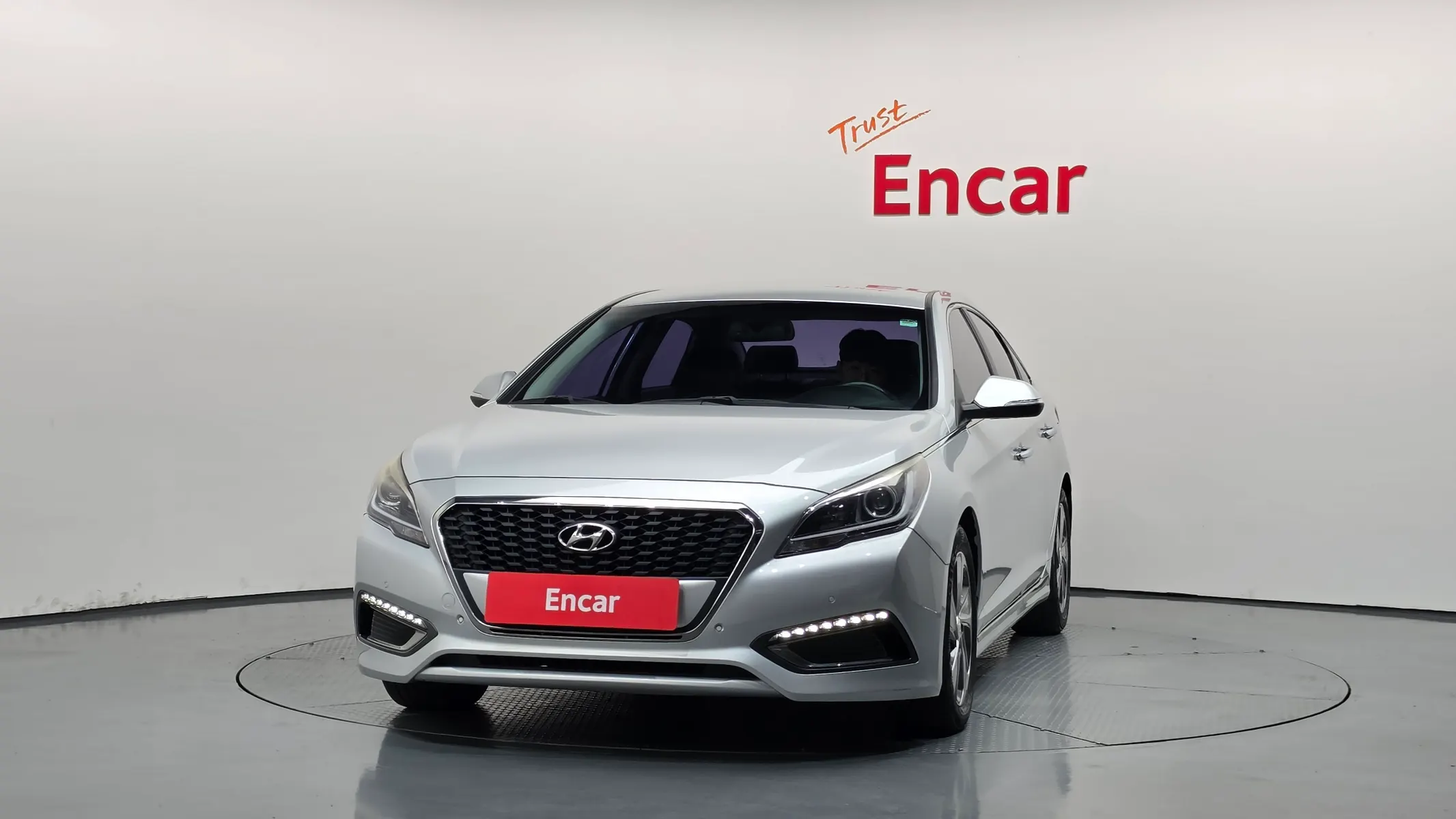 Hyundai LF 2.0 HEV 2015 2/5