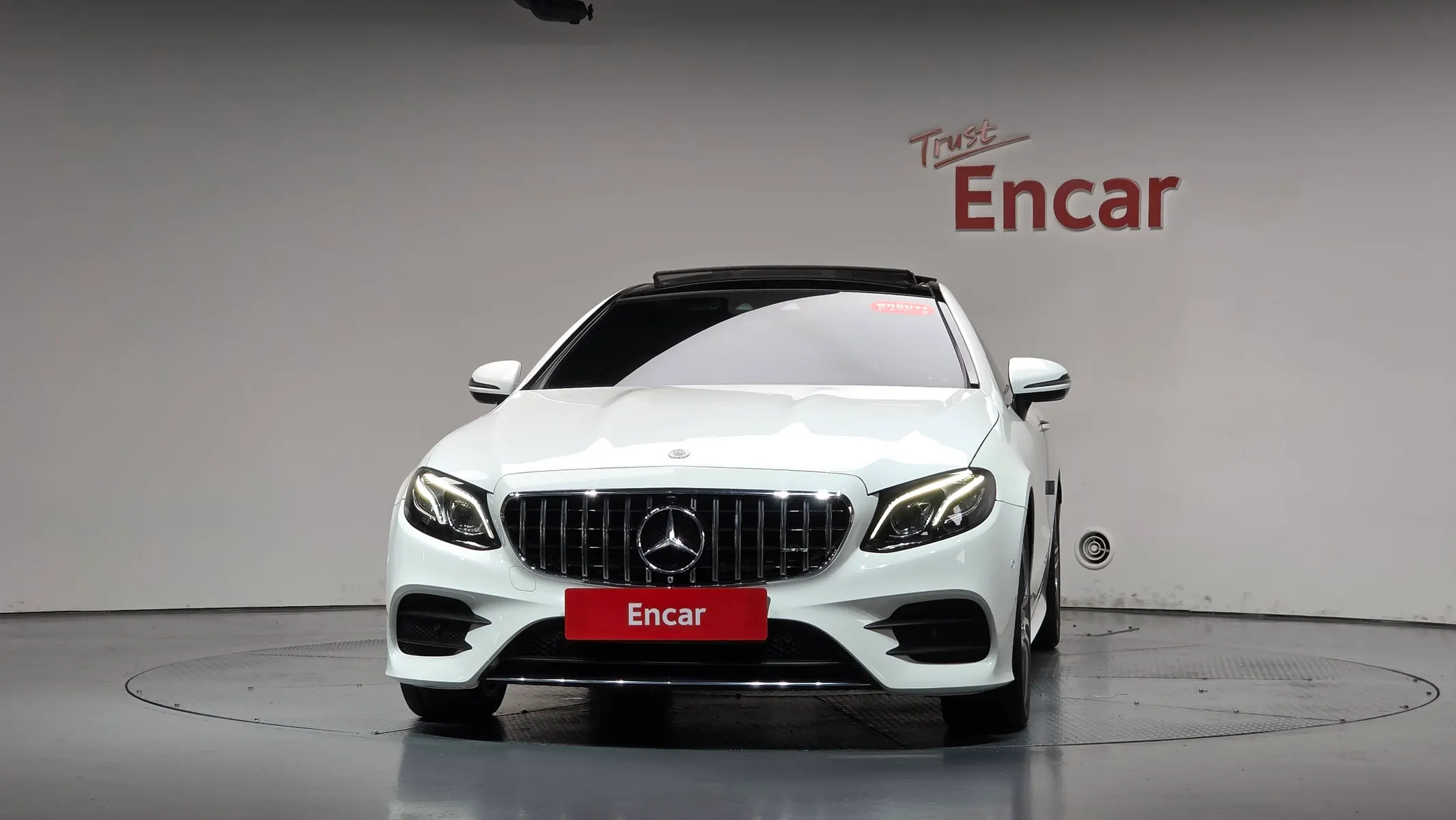 Mercedes-Benz E-Class W213 E220d 2017 3/39