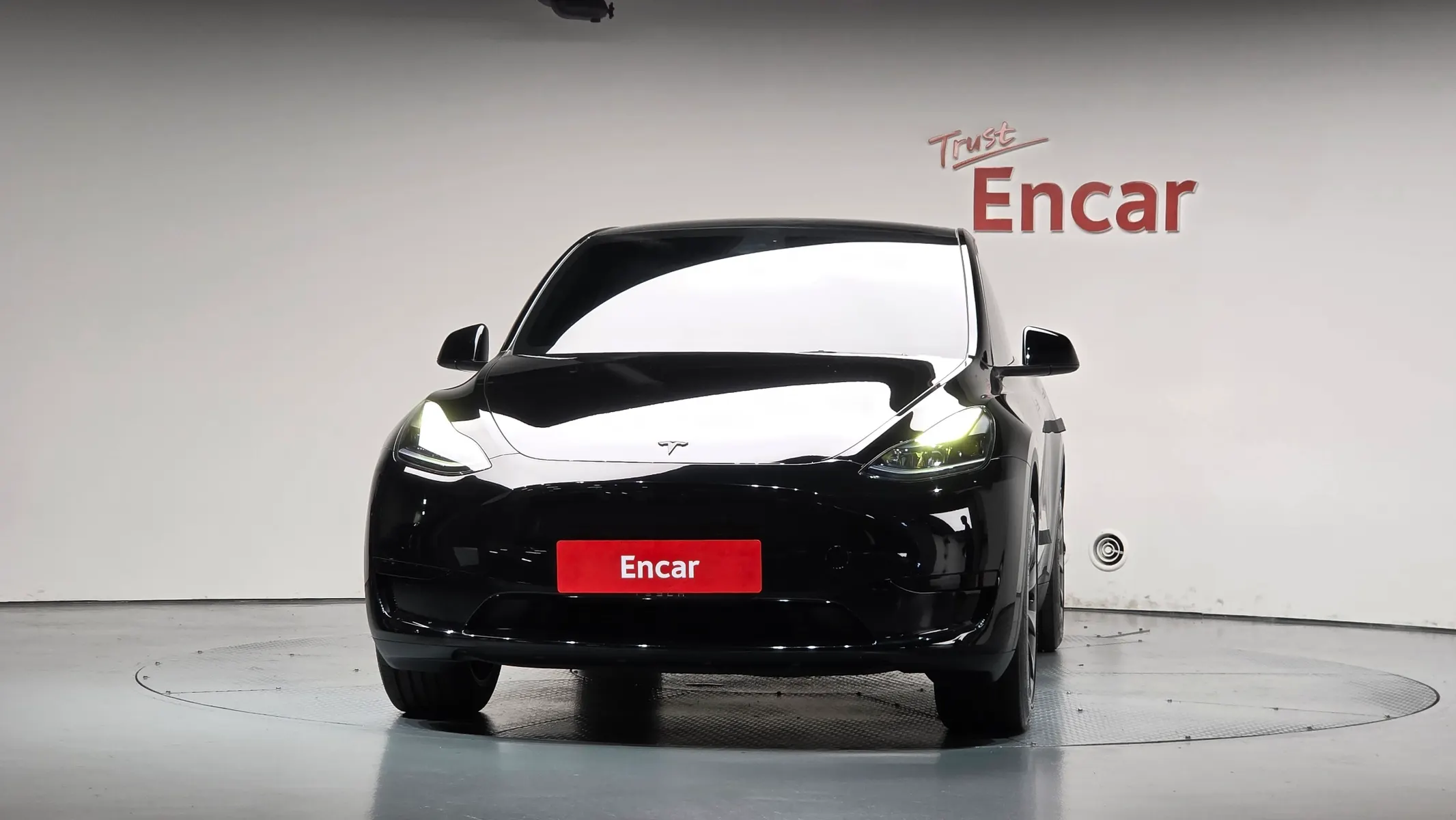 Tesla Y RWD 2023 2/5