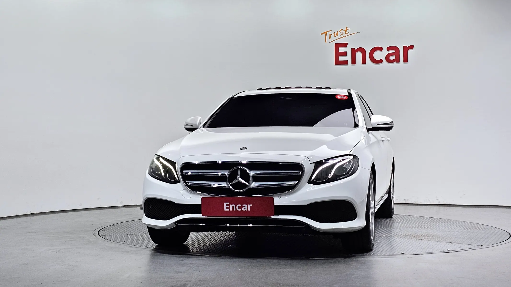 Mercedes-Benz E-Class W213 E200 2017 3/34