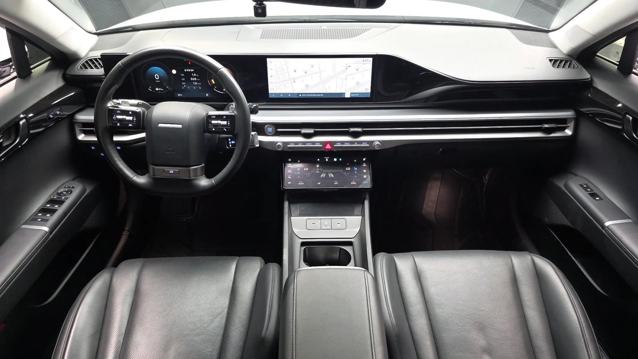 Hyundai (GN7) 3.5 LPG 2WD () 2023 4/5