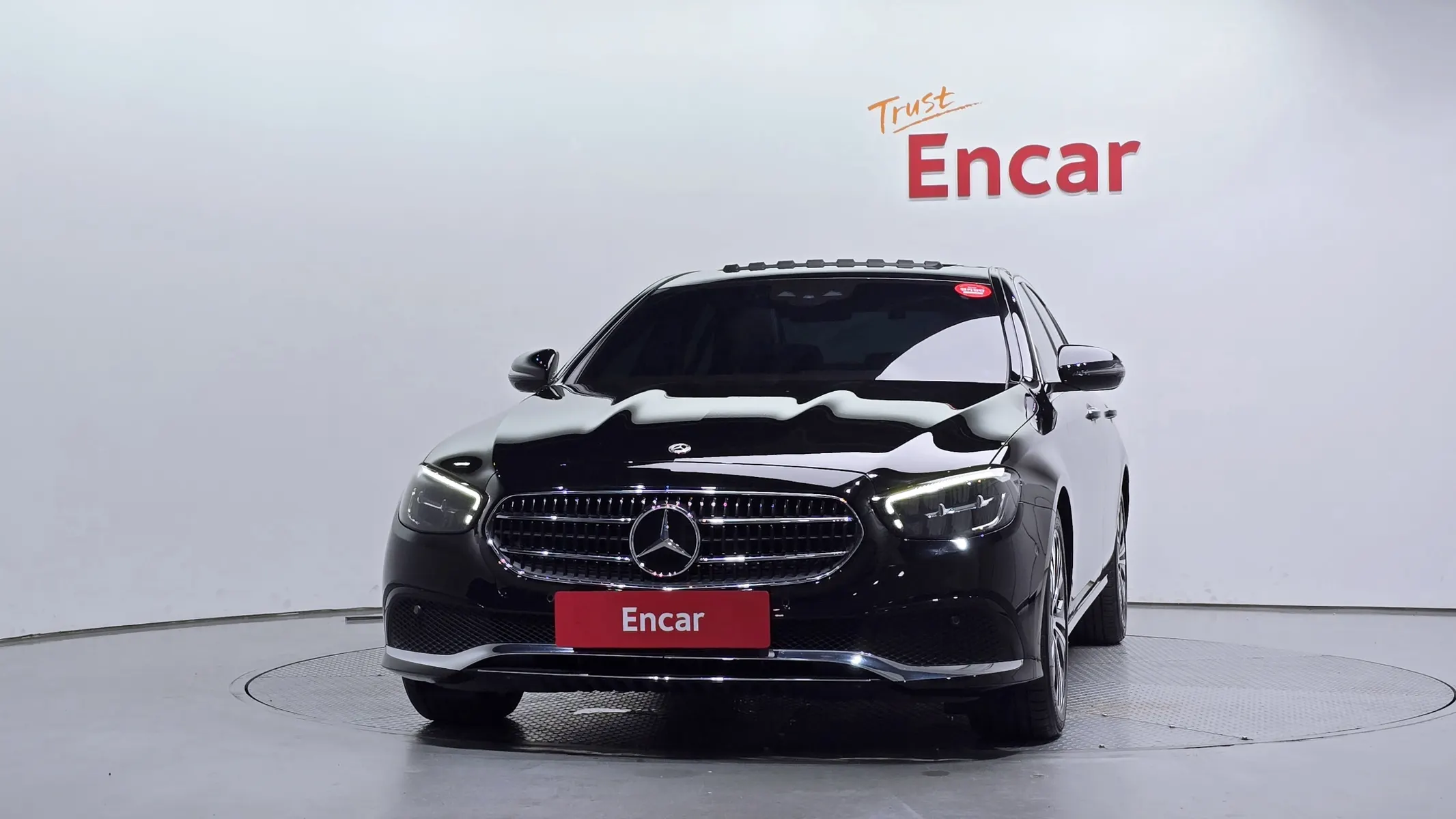 Mercedes-Benz E-Class W213 E250 2020 3/33