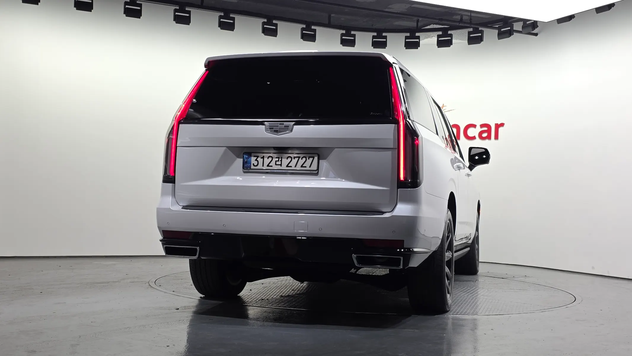 Cadillac 5 6.2 ESV 2021 3/5