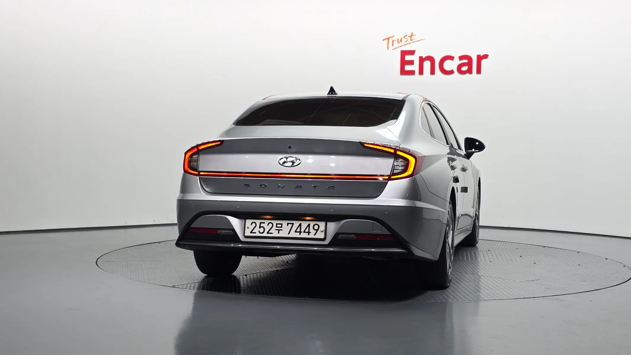Hyundai (DN8) 2.0 2019 3/5