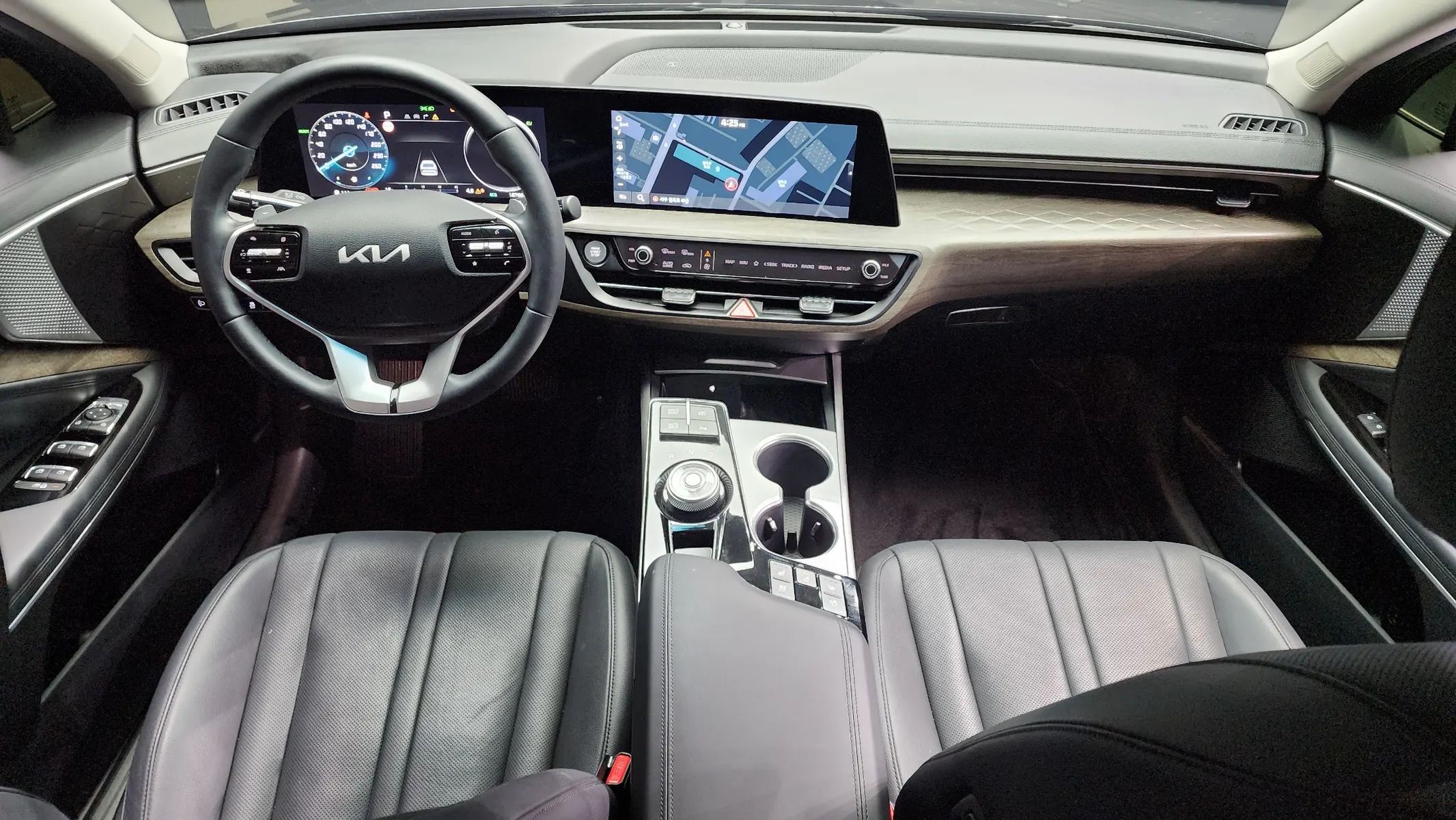 Kia K8 2023 4/5