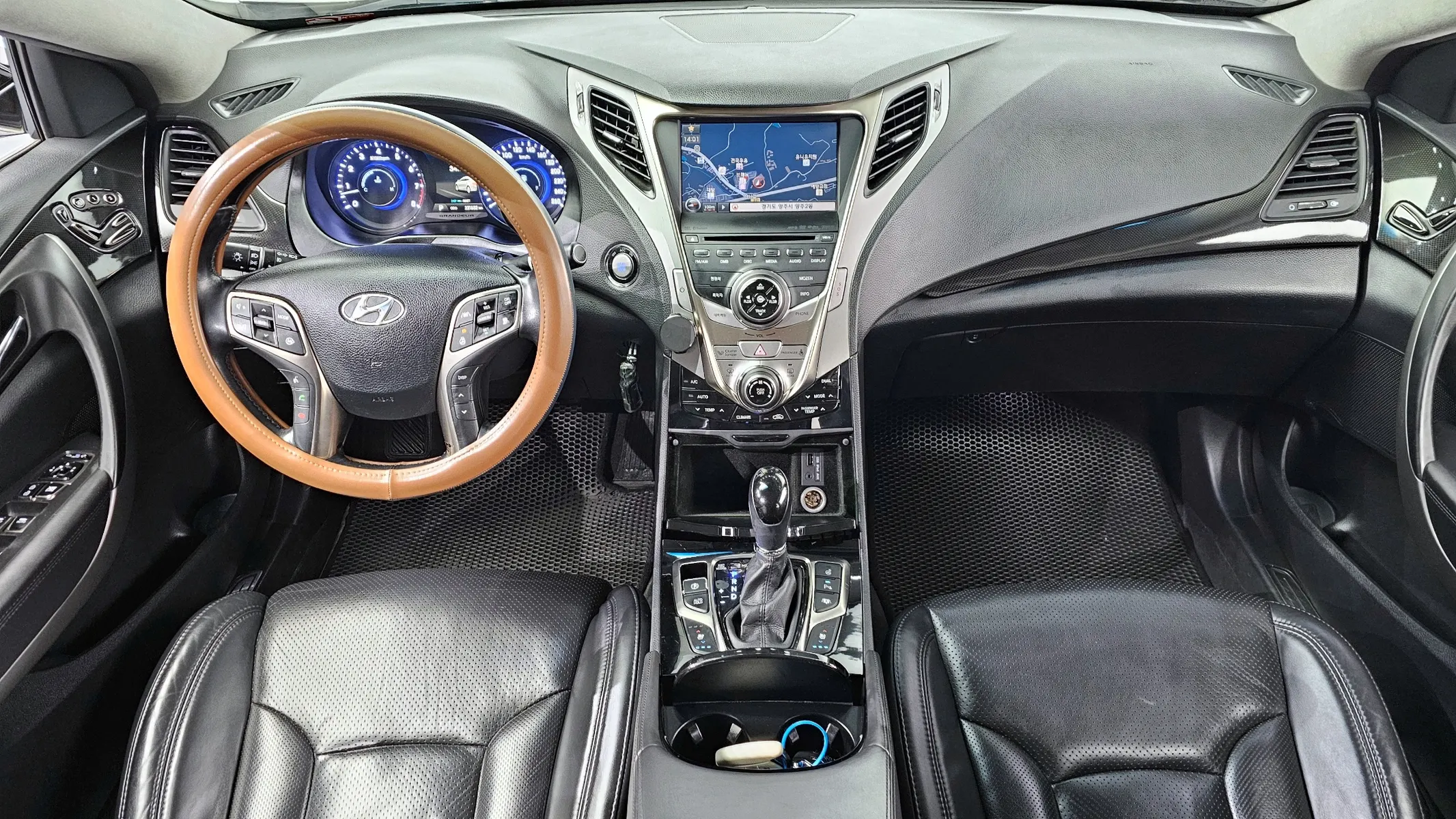 Hyundai Grandeur HG HG330 2012 4/4