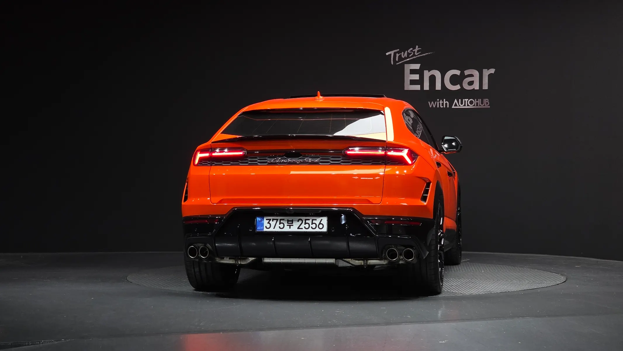 Lamborghini 우루스 4.0 V8 SE 2025 3/5