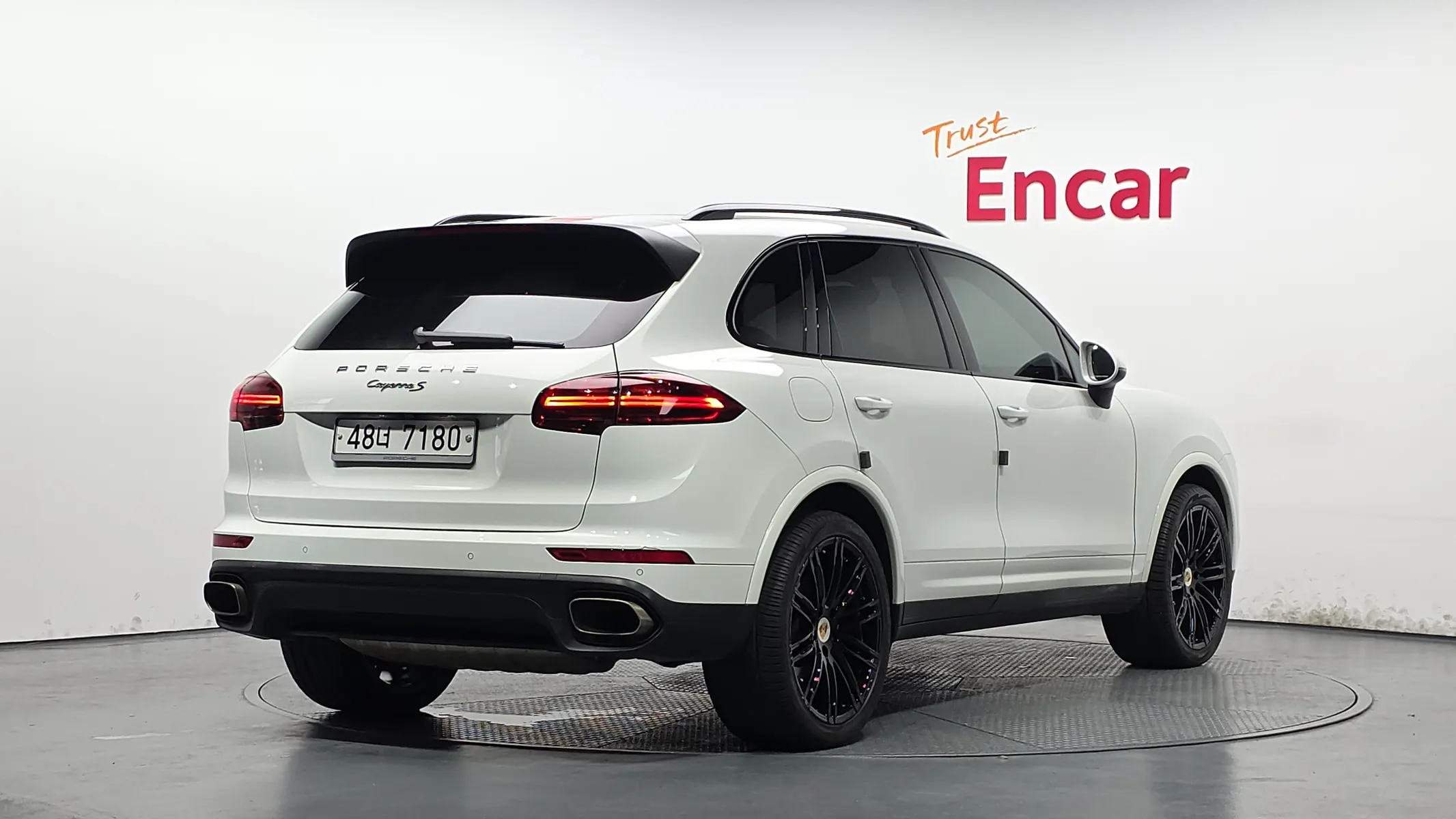 Porsche 카이엔 3.0 2017 2/31