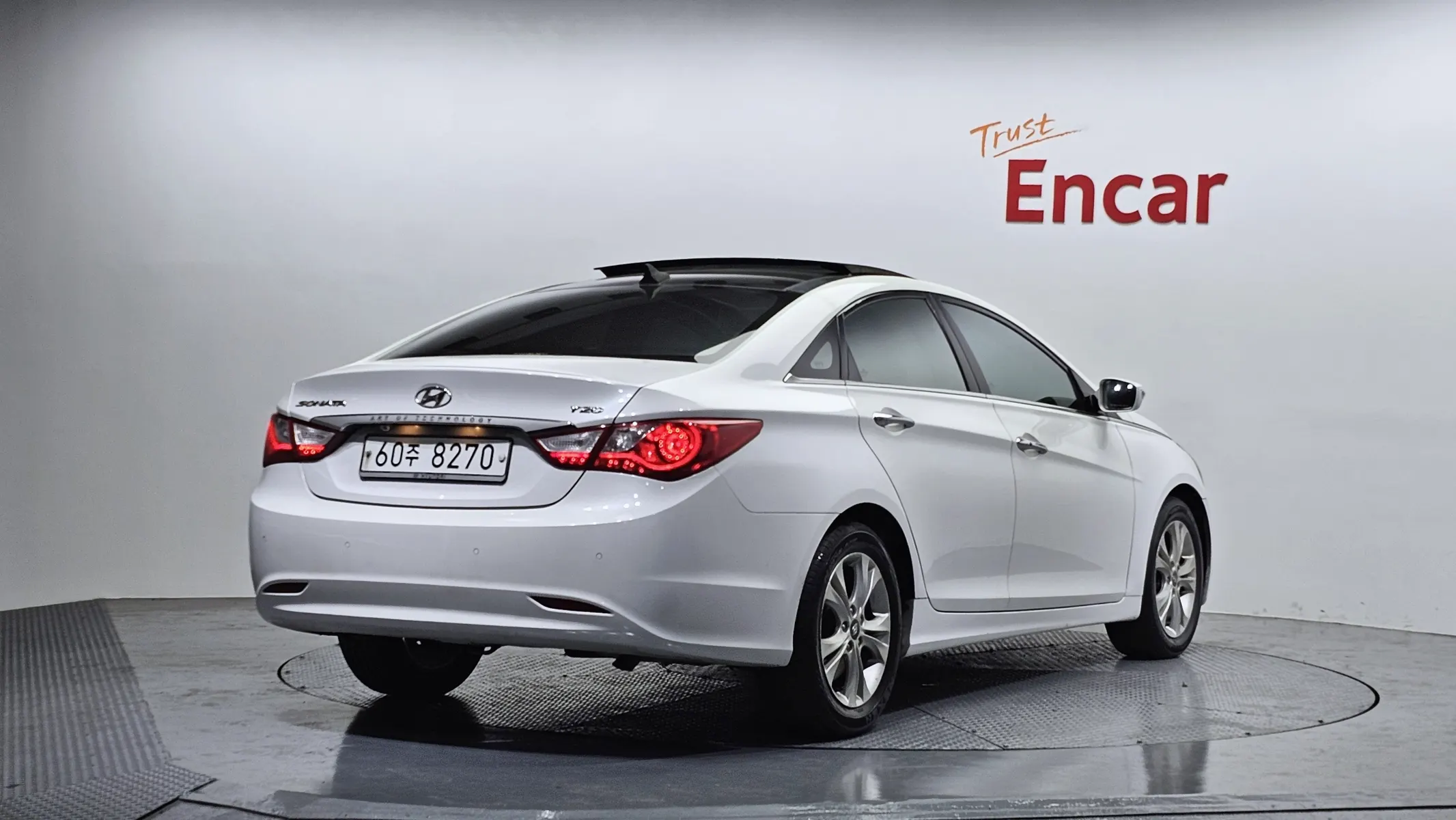 Hyundai YF Y20 2009 2/21