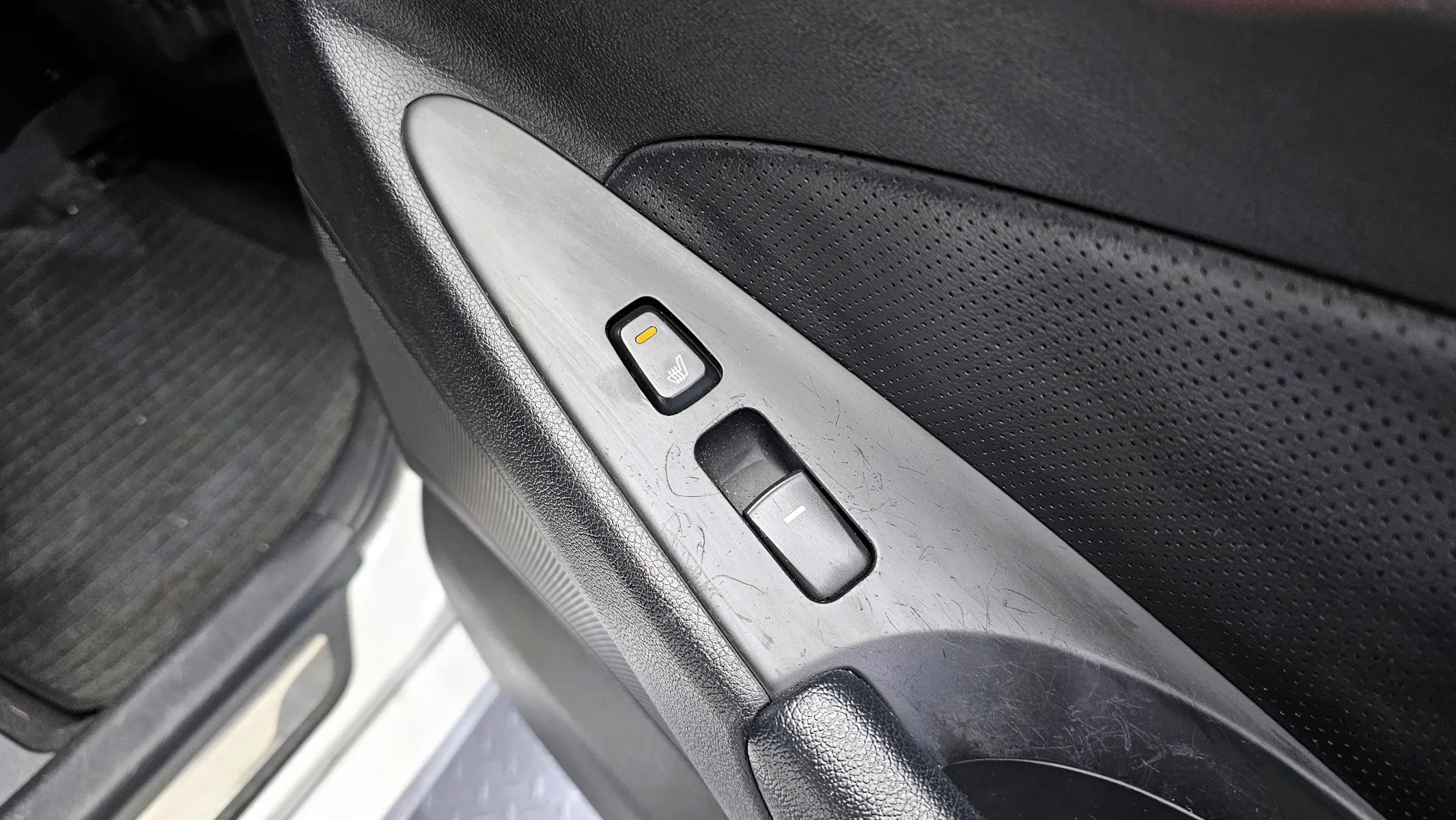 Hyundai YF Y20 2009 20/21