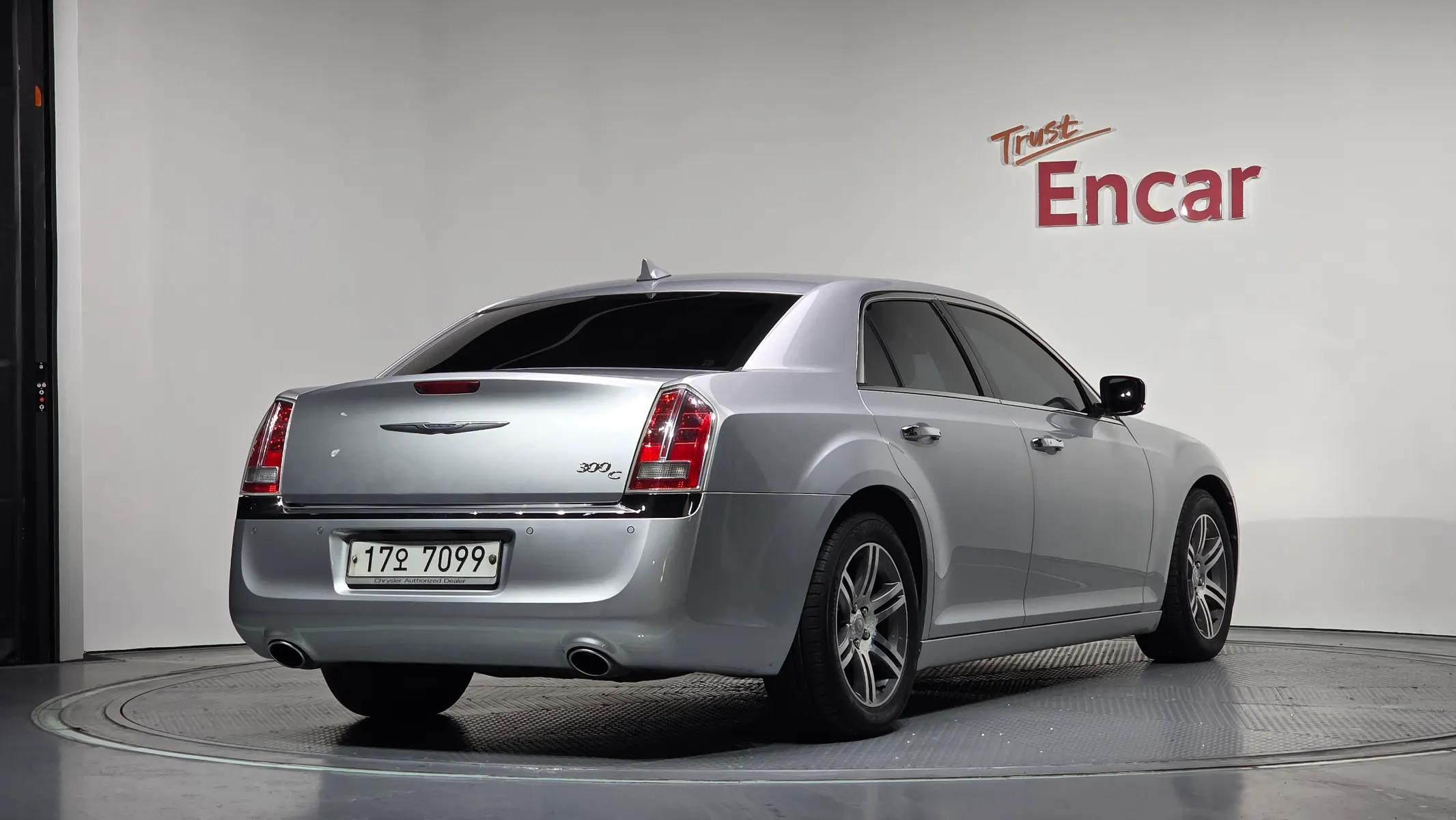 크라이슬러 300C 3.0 2012 2/21