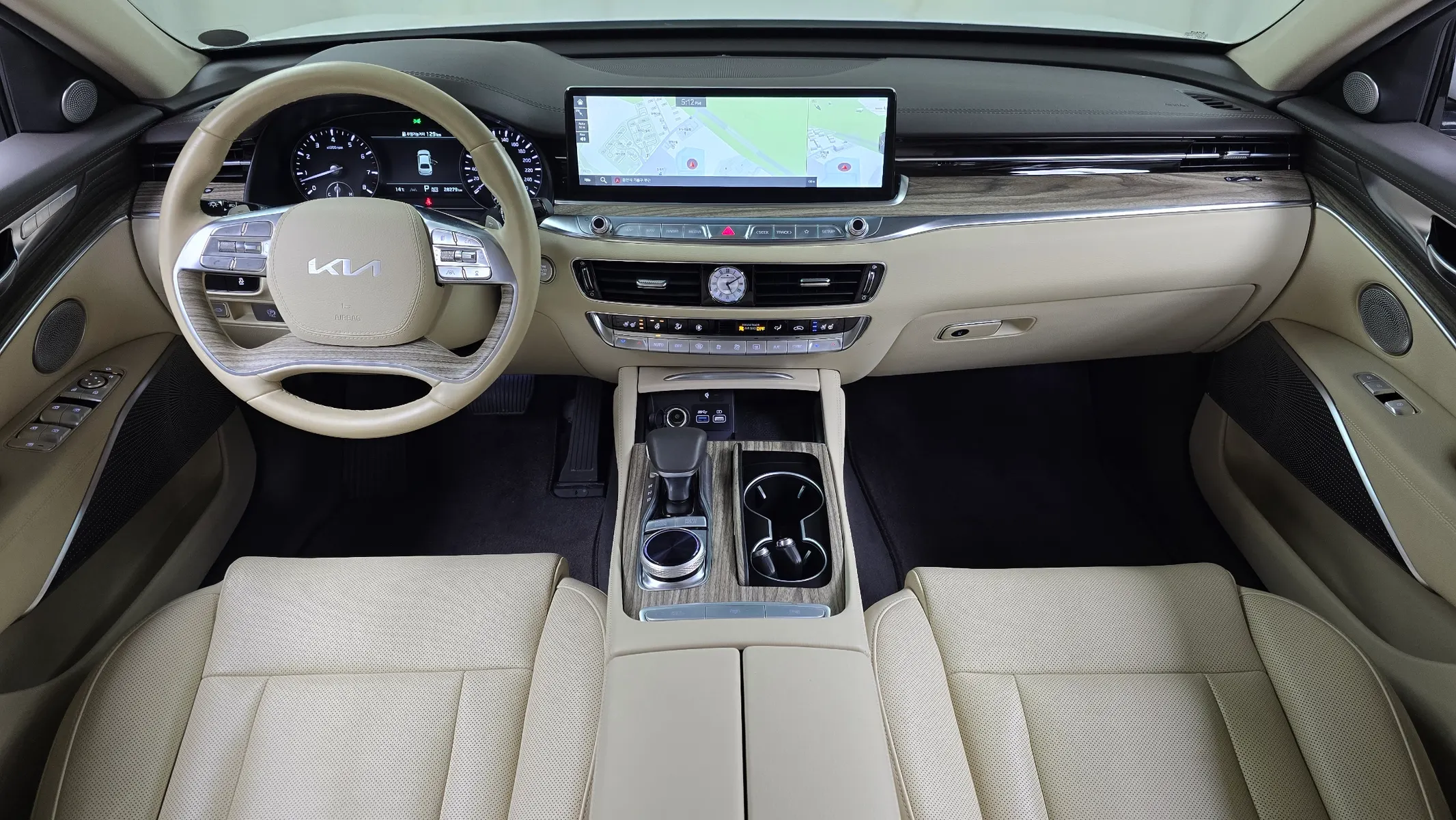 Kia K9 2 3.8 GDI AWD 2022 4/5
