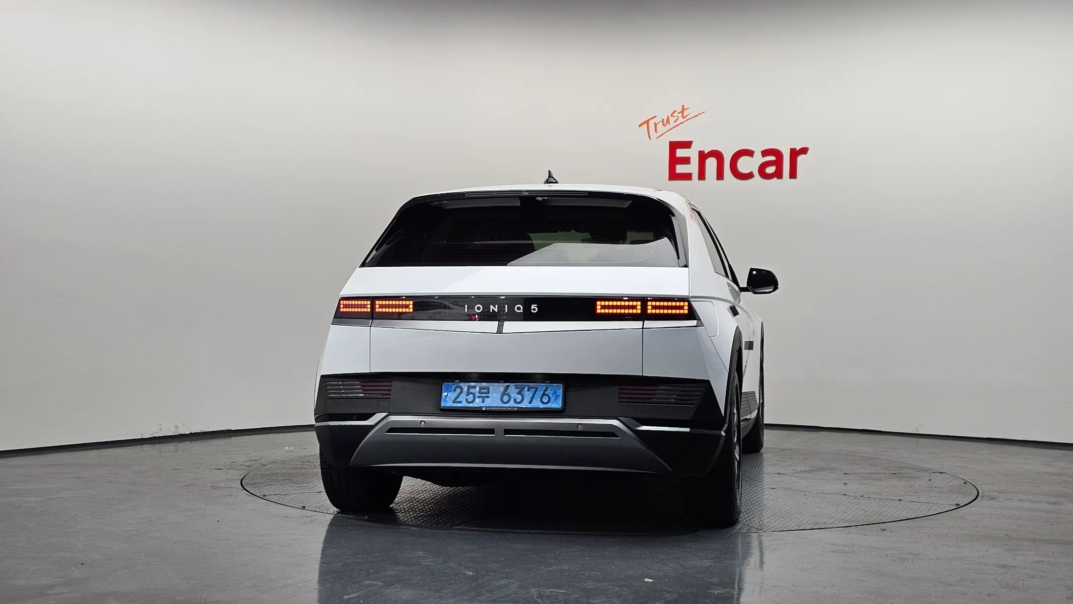 Hyundai Ioniq 5 AWD 2021 3/5