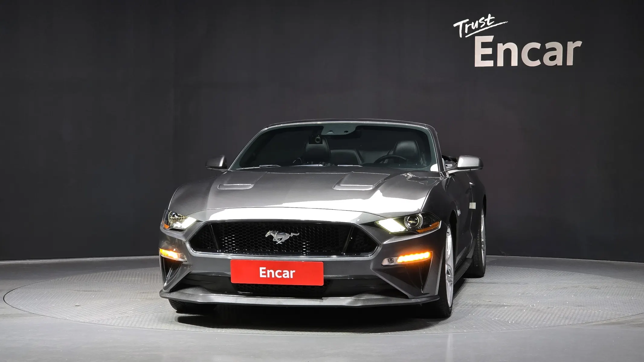 Ford 머스탱 GT 2020 2/5