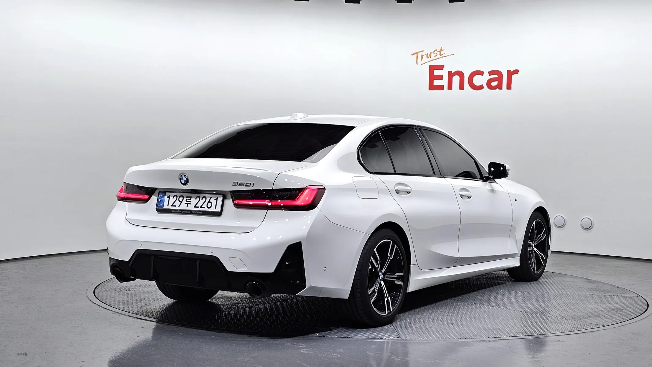 BMW 3 Series (G20) 320i M 2022 2/21