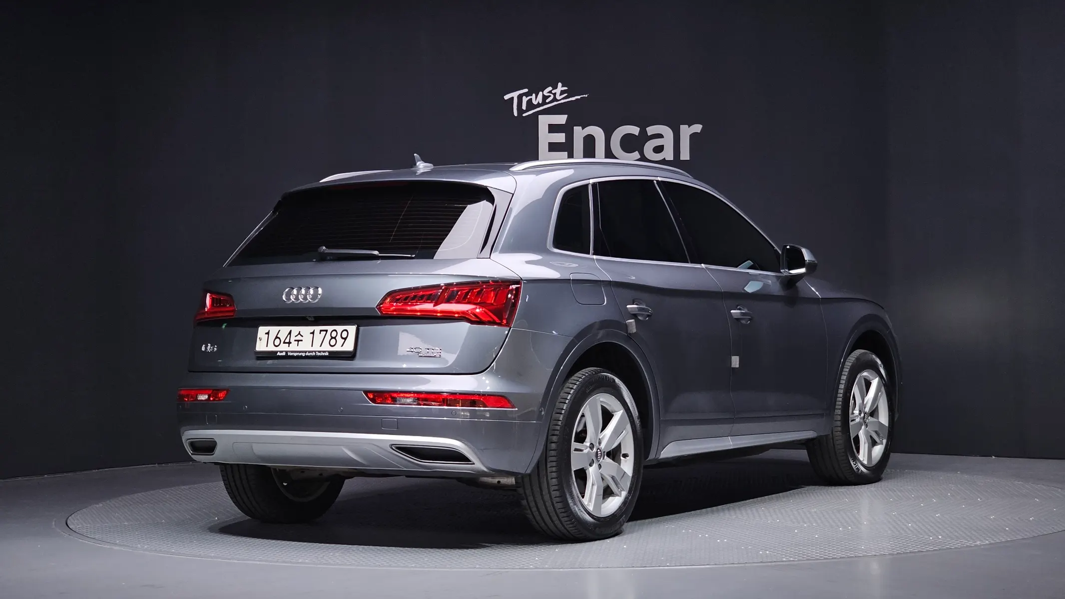 Audi Q5 (FY) 40 TDI 2020 2/21