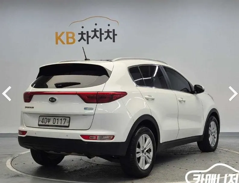 Kia 4 1.7 2WD 2015 2/5