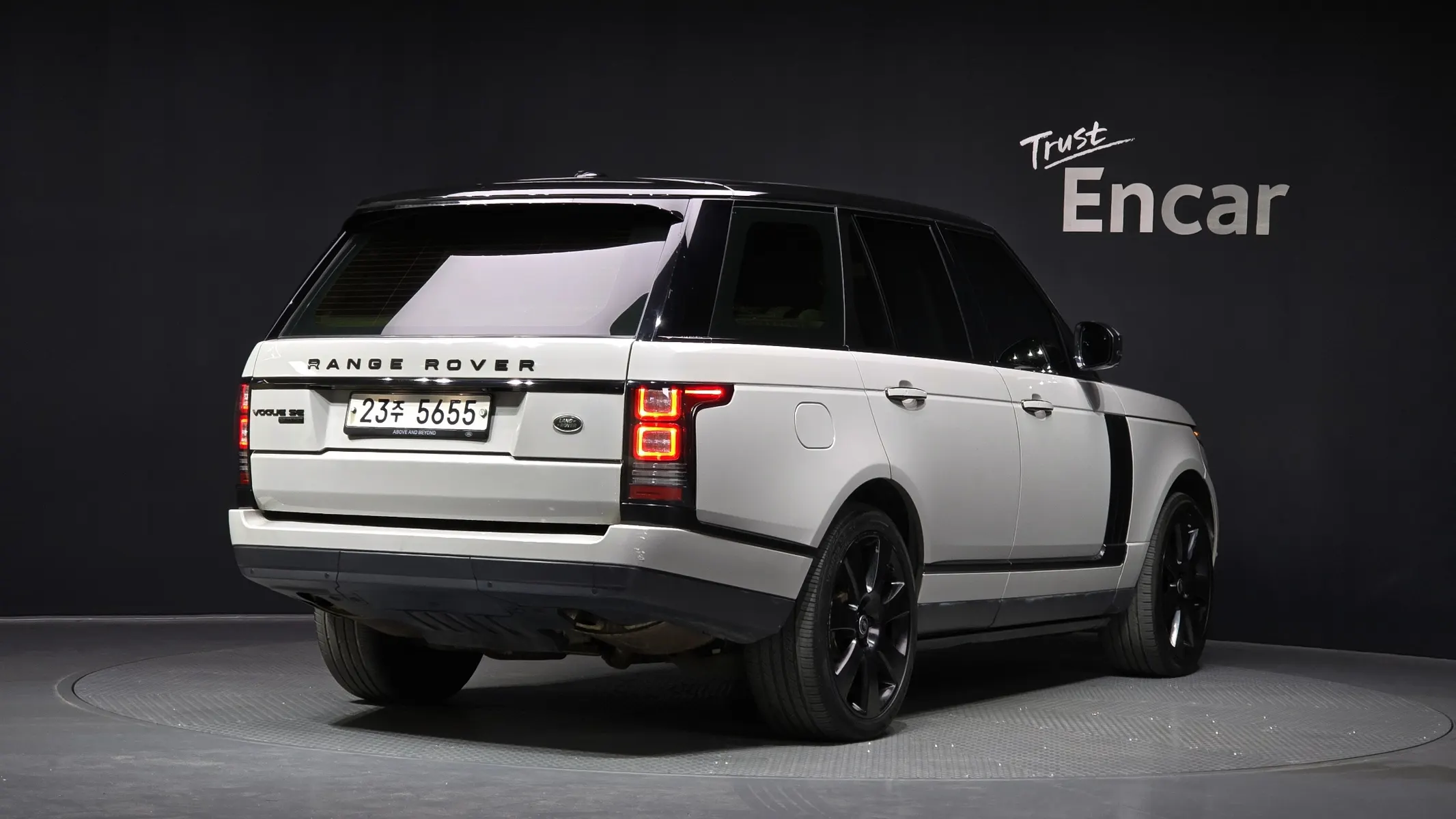 Land Rover 4 4.4 SDV8 Vogue SE 2014 2/21