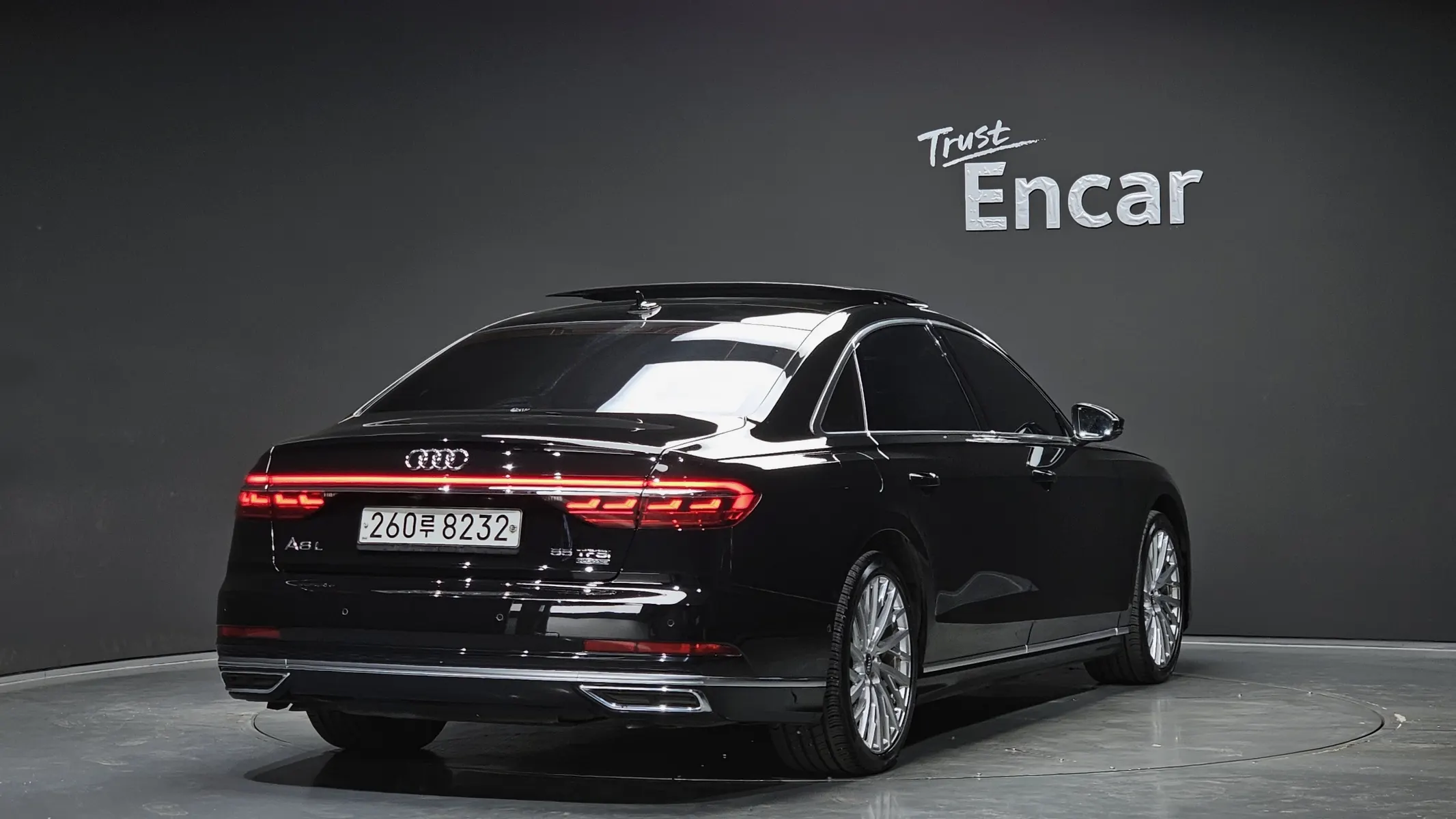 Audi A8 (D5) 55 TFSI LWB 2020 2/21