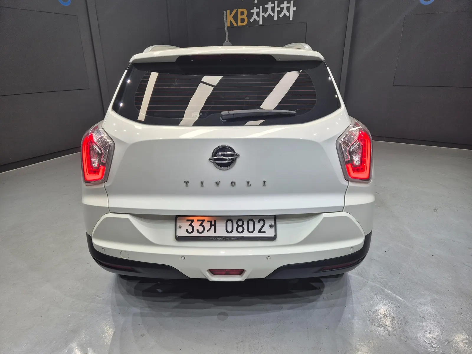 KG Mobility Tivoli LX 2WD 2015 3/5