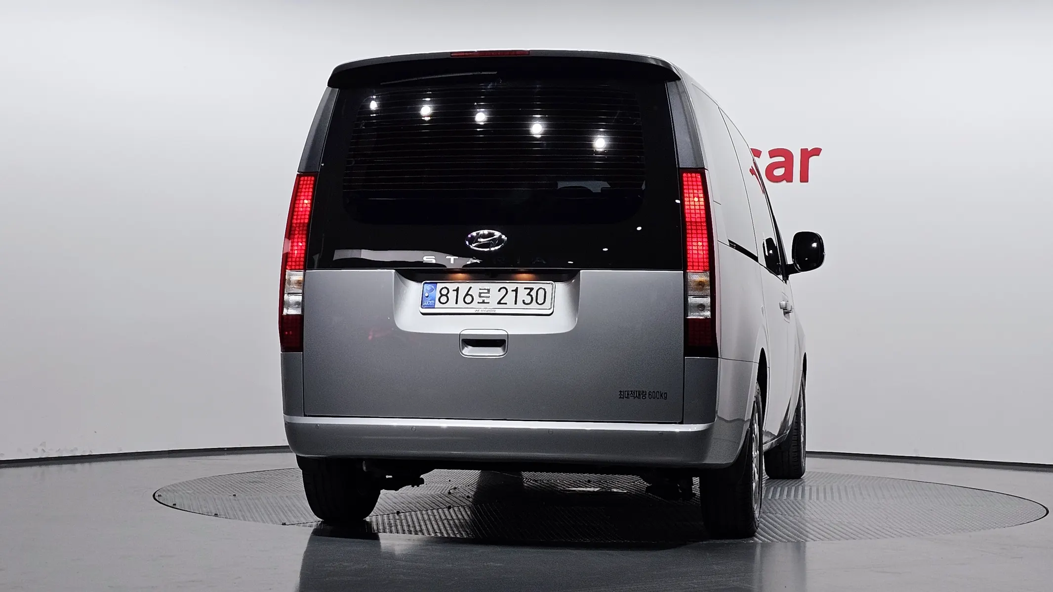 Hyundai Staria L3.5 5 2022 3/5
