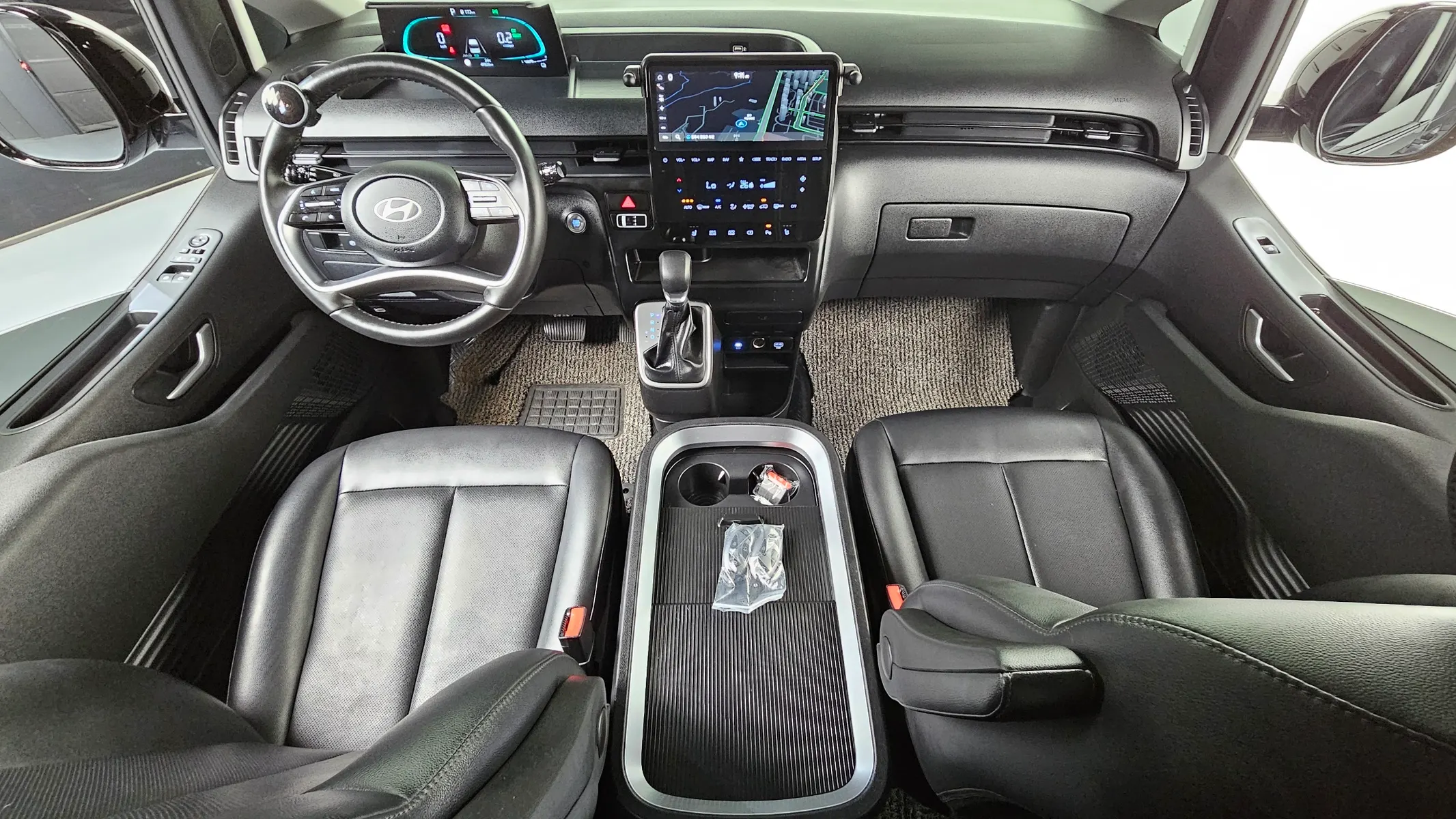Hyundai Staria HEV 1.6 5 2024 4/5