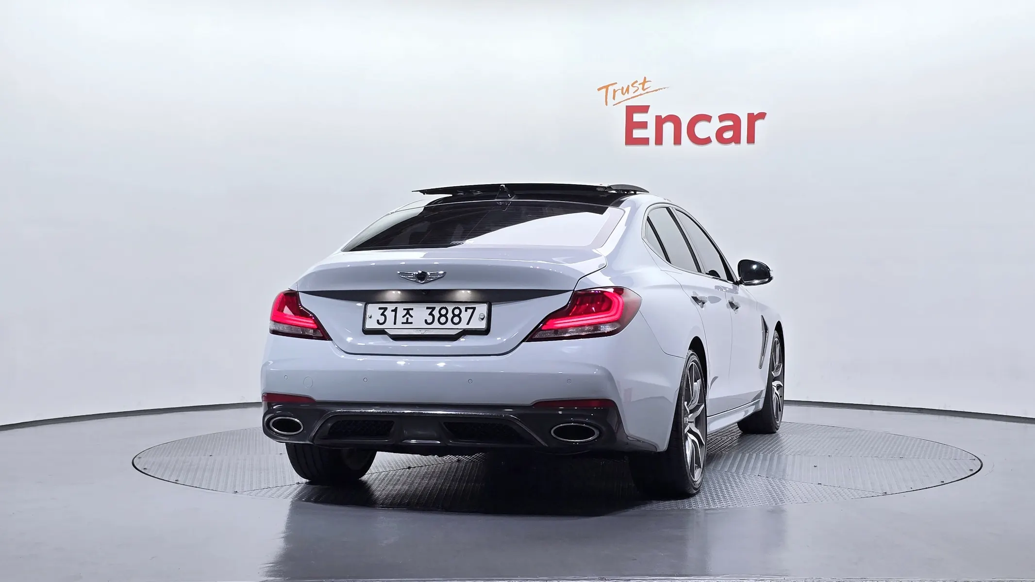 Genesis G70 2.0T 2018 3/5