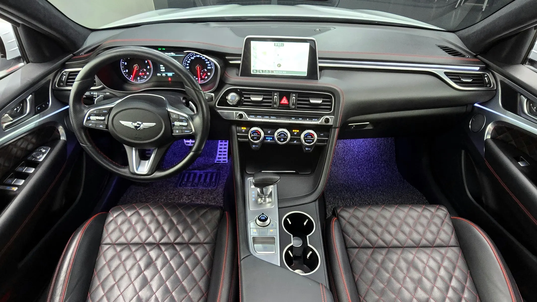 Genesis G70 2.0T 2018 4/5