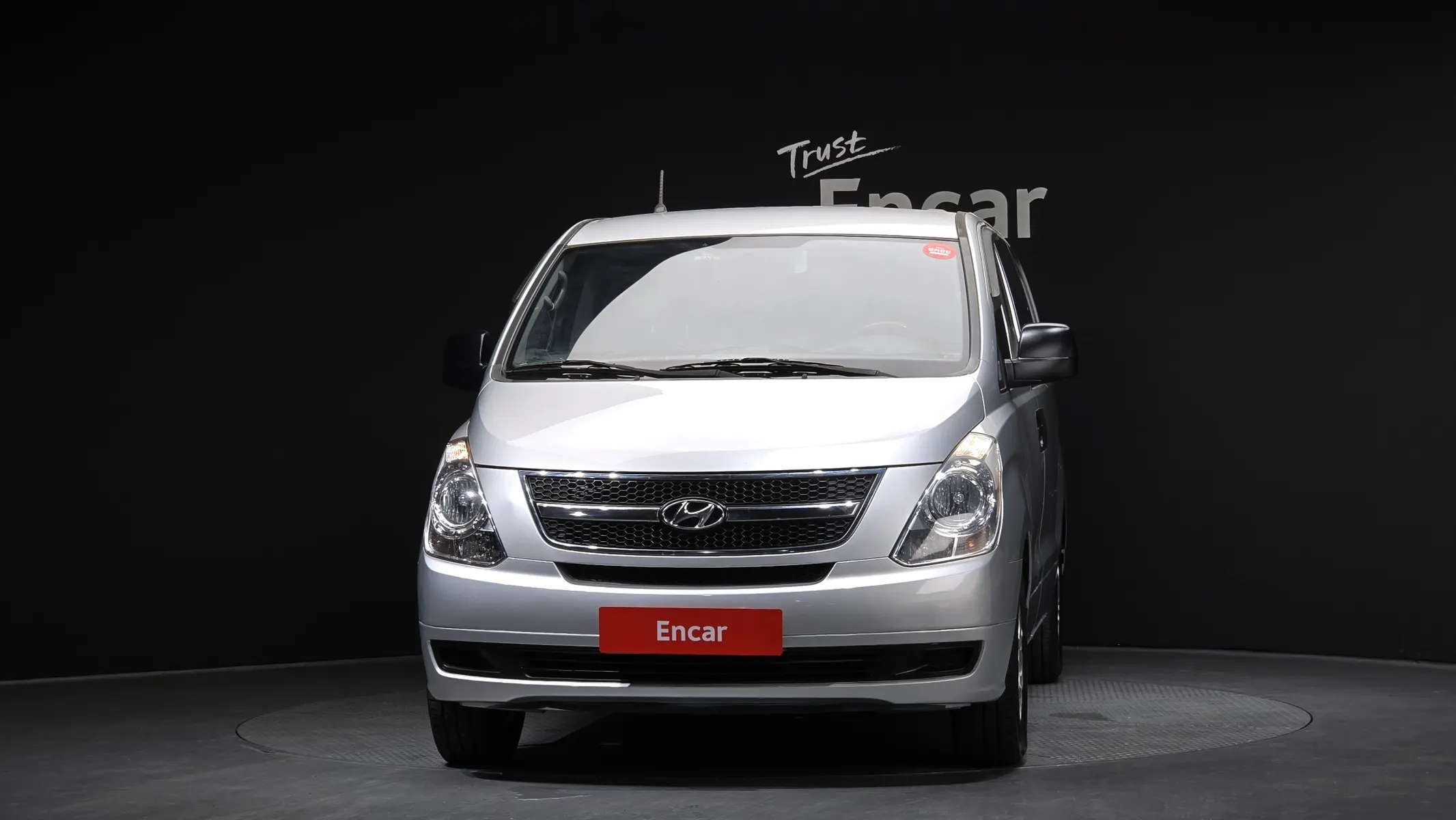 Hyundai Grand Starex 5 2009 2/5