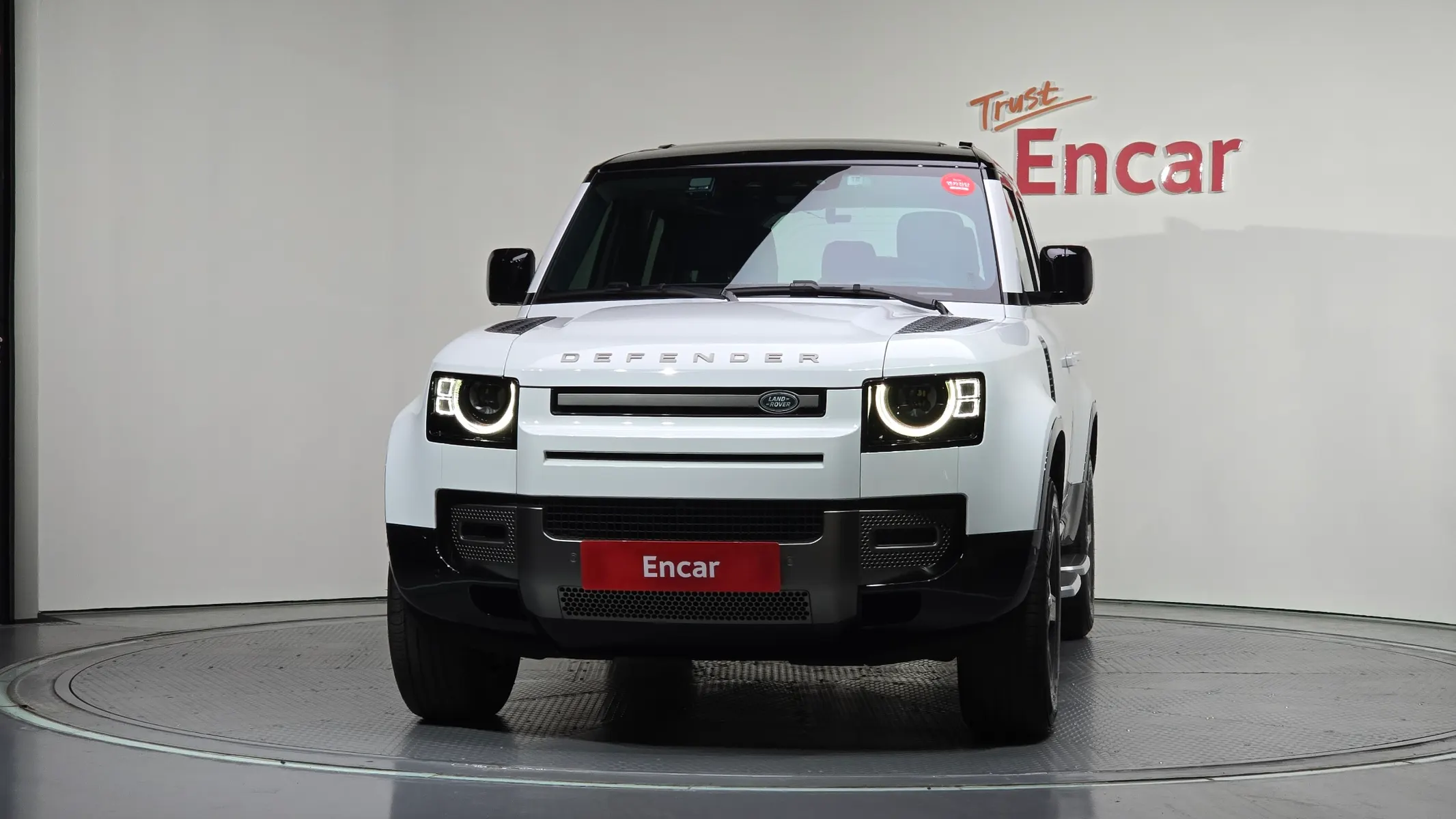 Land Rover (L663) 110 P300 X- SE 2024 3/32