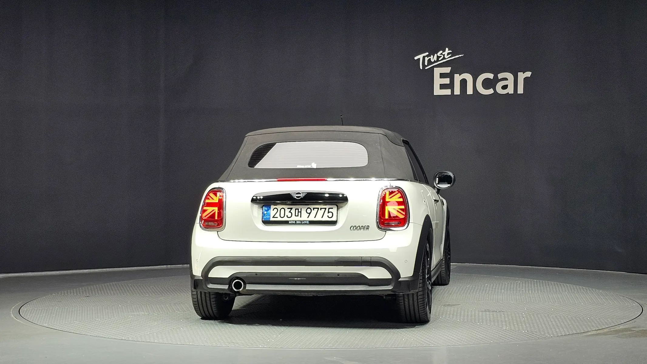 MINI Convertible 2024 3/5