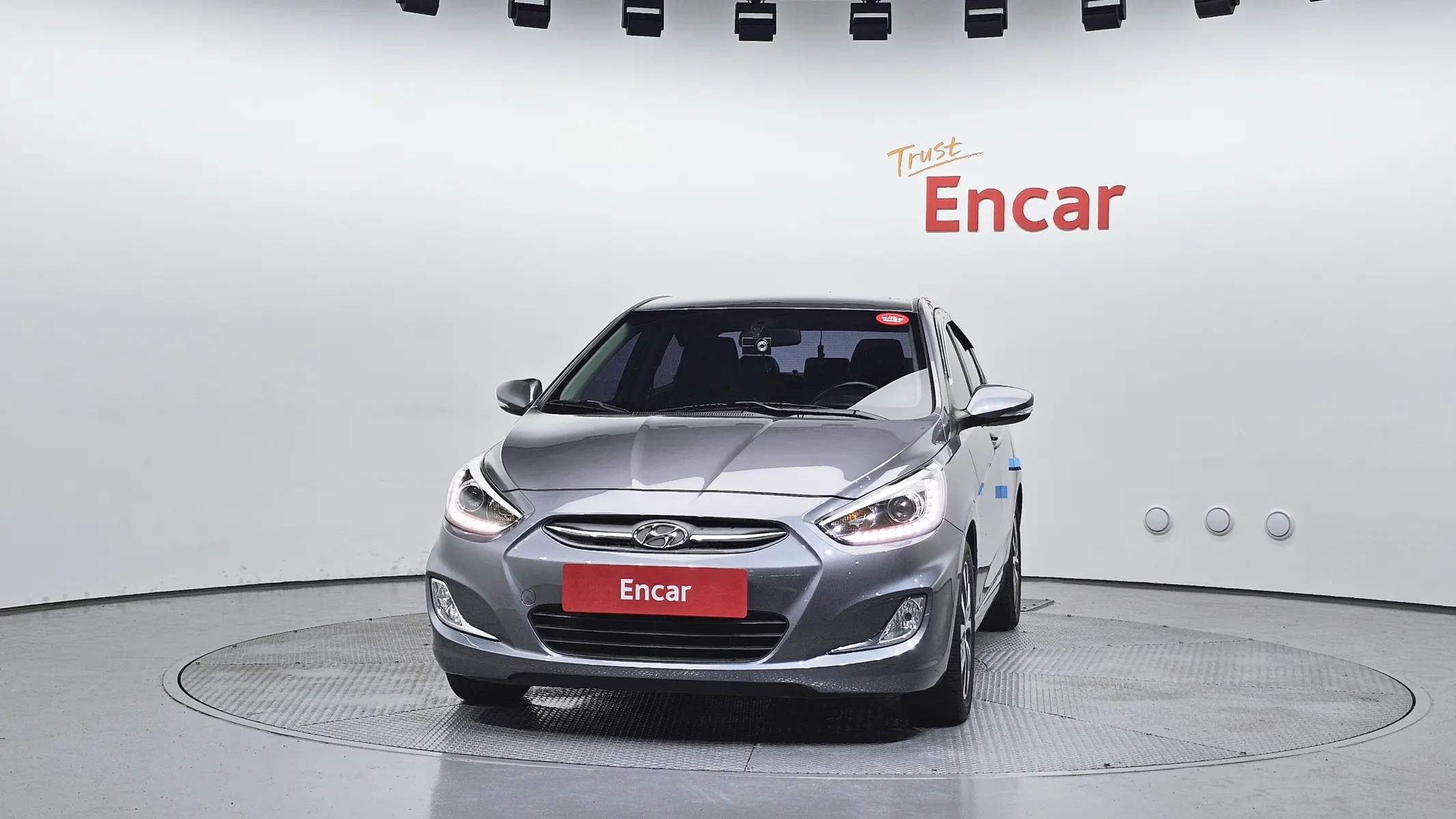 Hyundai () 1.6 GDI 2016 2/5