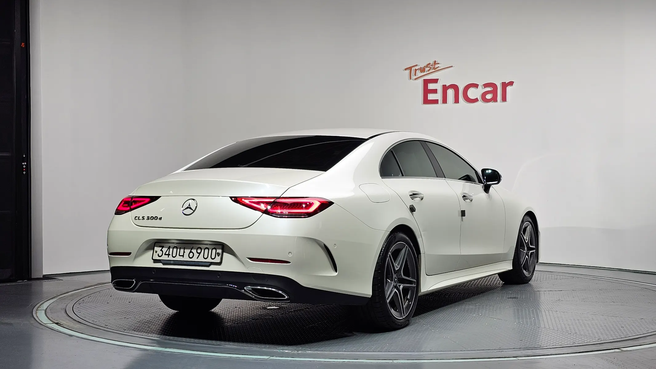 Mercedes-Benz CLS-Class C257 CLS300d AMG Line 2019 2/21