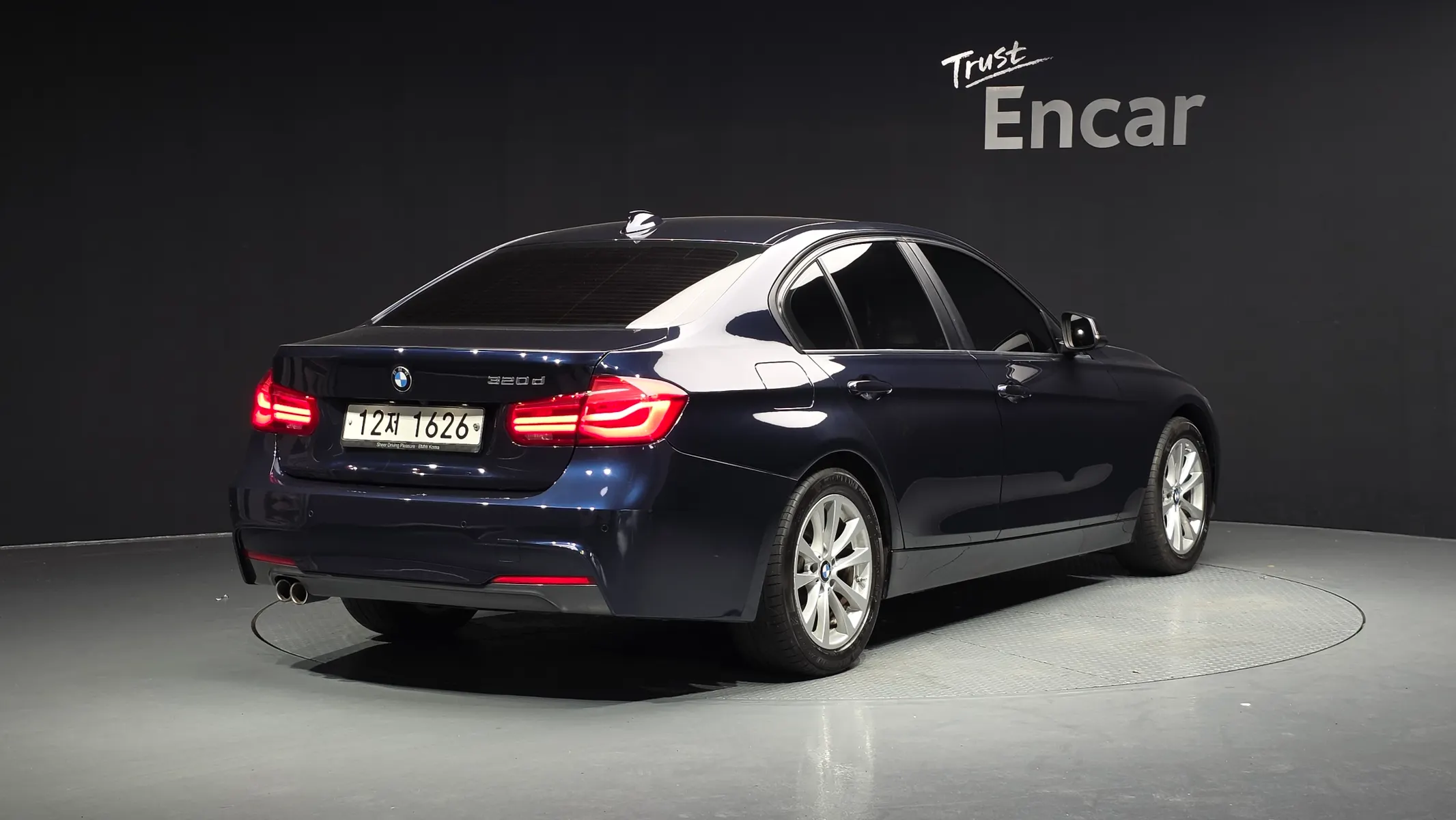 BMW 3 Series (F30) 320d 2017 2/21