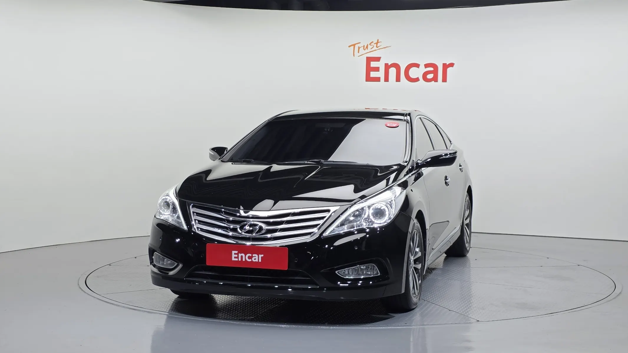 Hyundai Grandeur HG HG240 2011 2/5