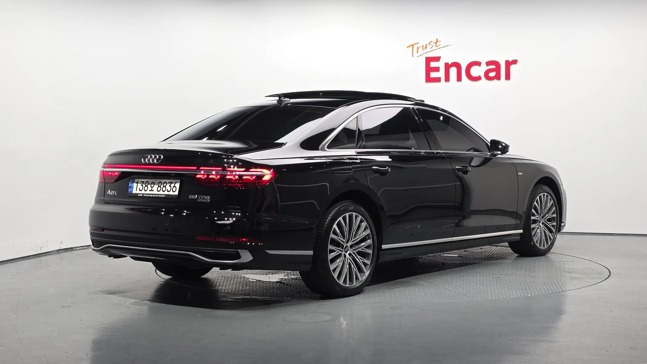 Audi A8 (D5) 55 TFSI LWB 2023 2/44