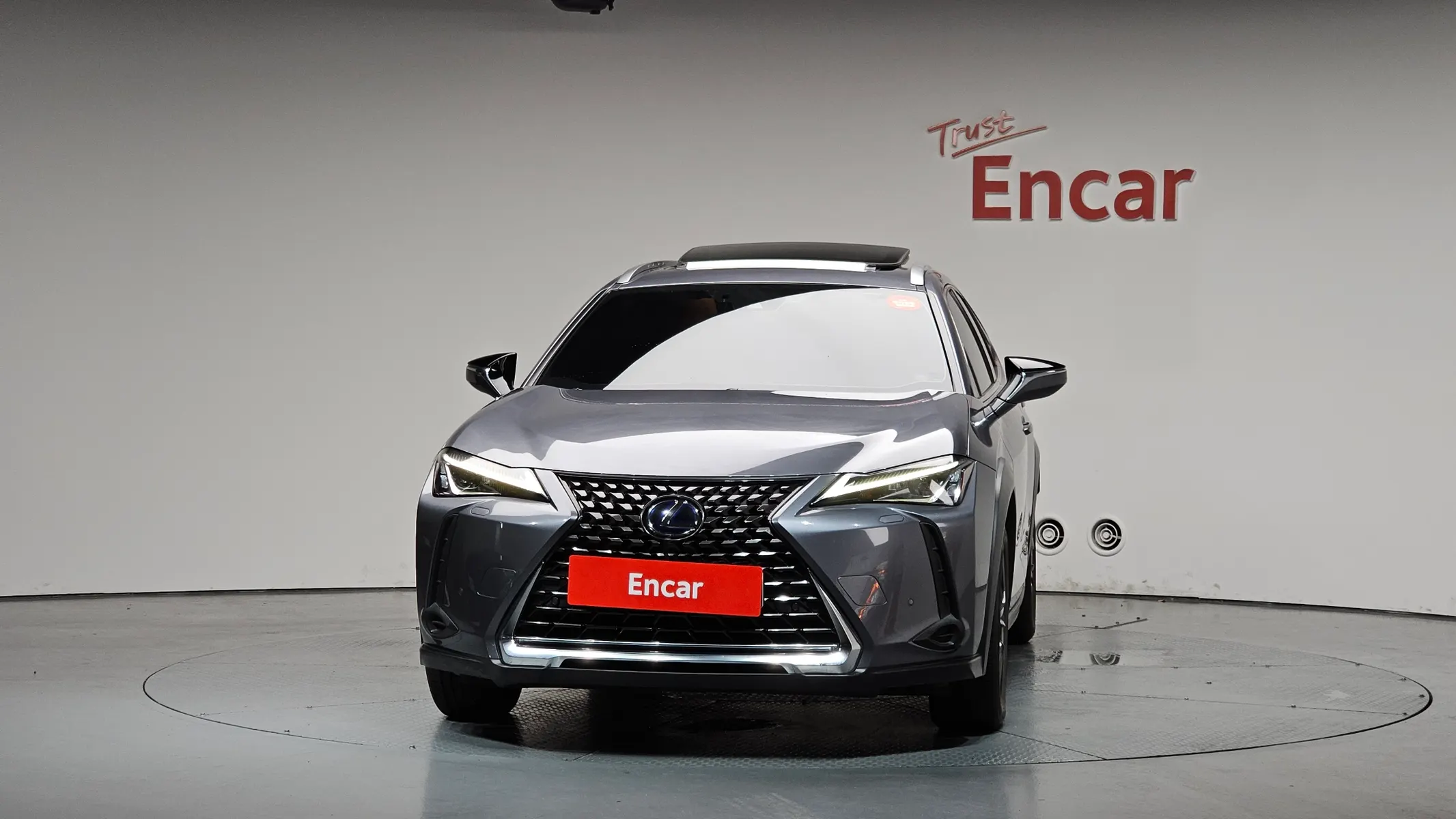 Lexus UX250h 2.0 2WD 2019 2/5