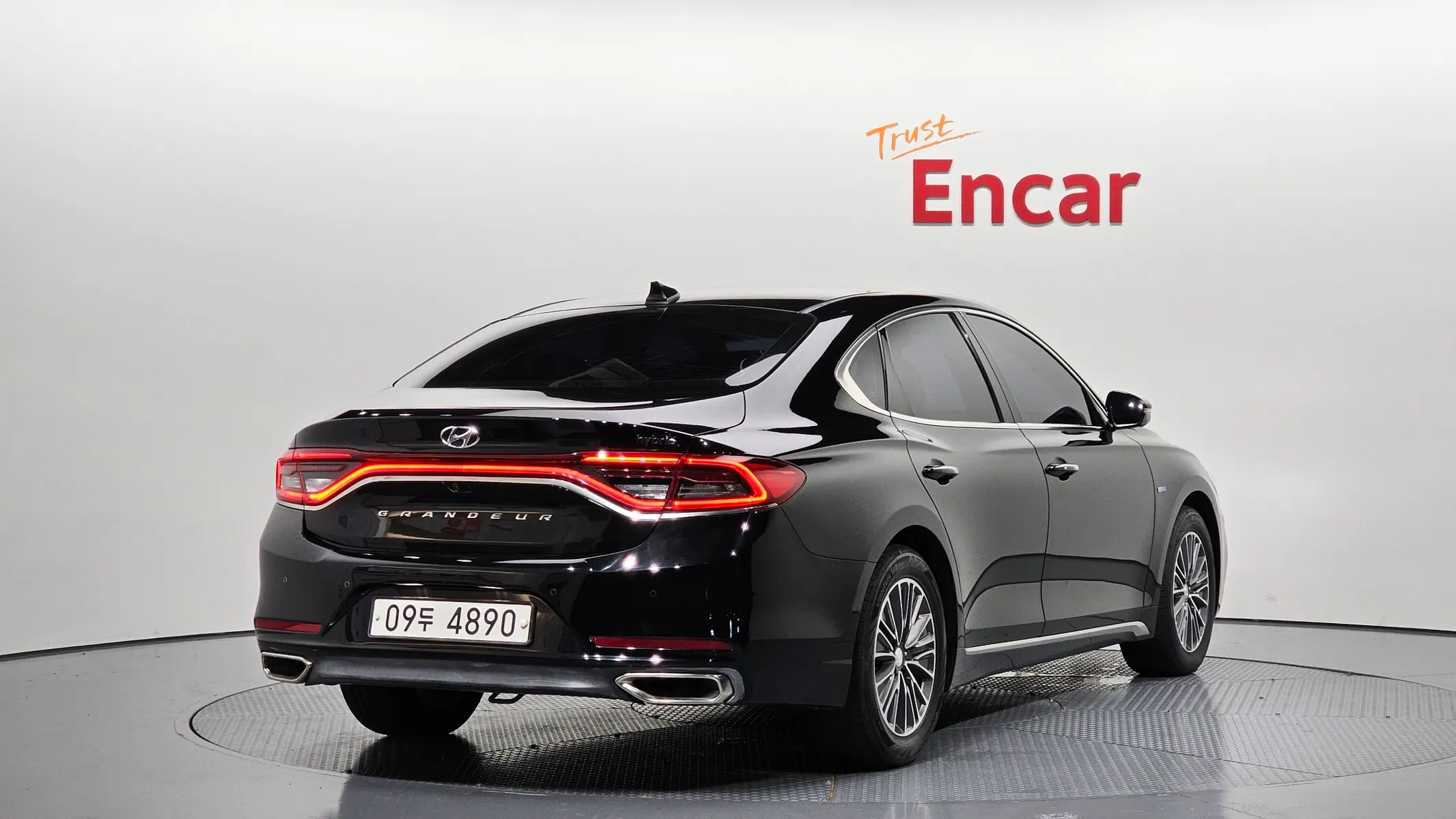 Hyundai IG 2018 2/35